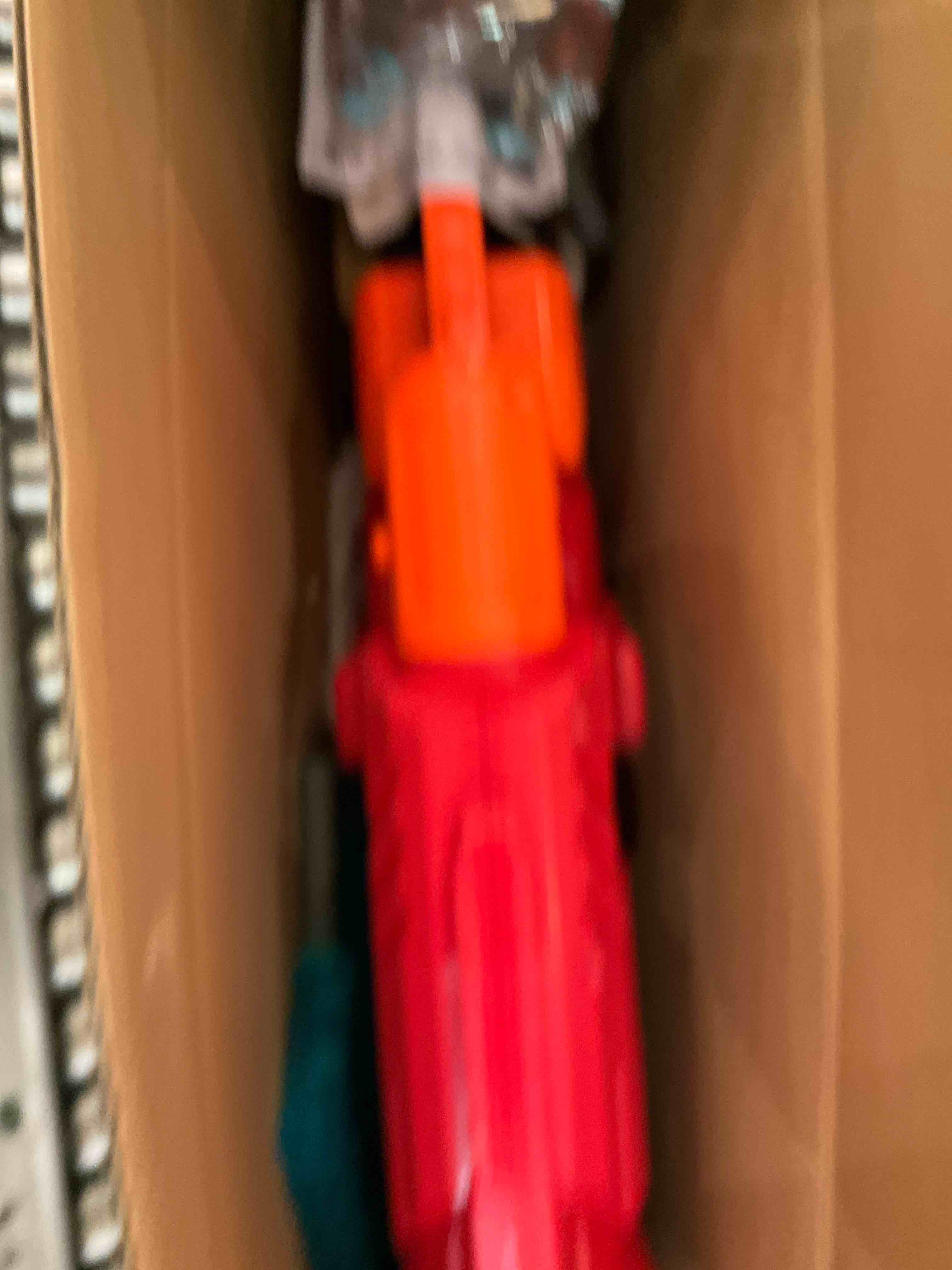 https://s3.amazonaws.com/lotting-images-prod/BargainHunt/EXS01654239_1722617157525.jpeg