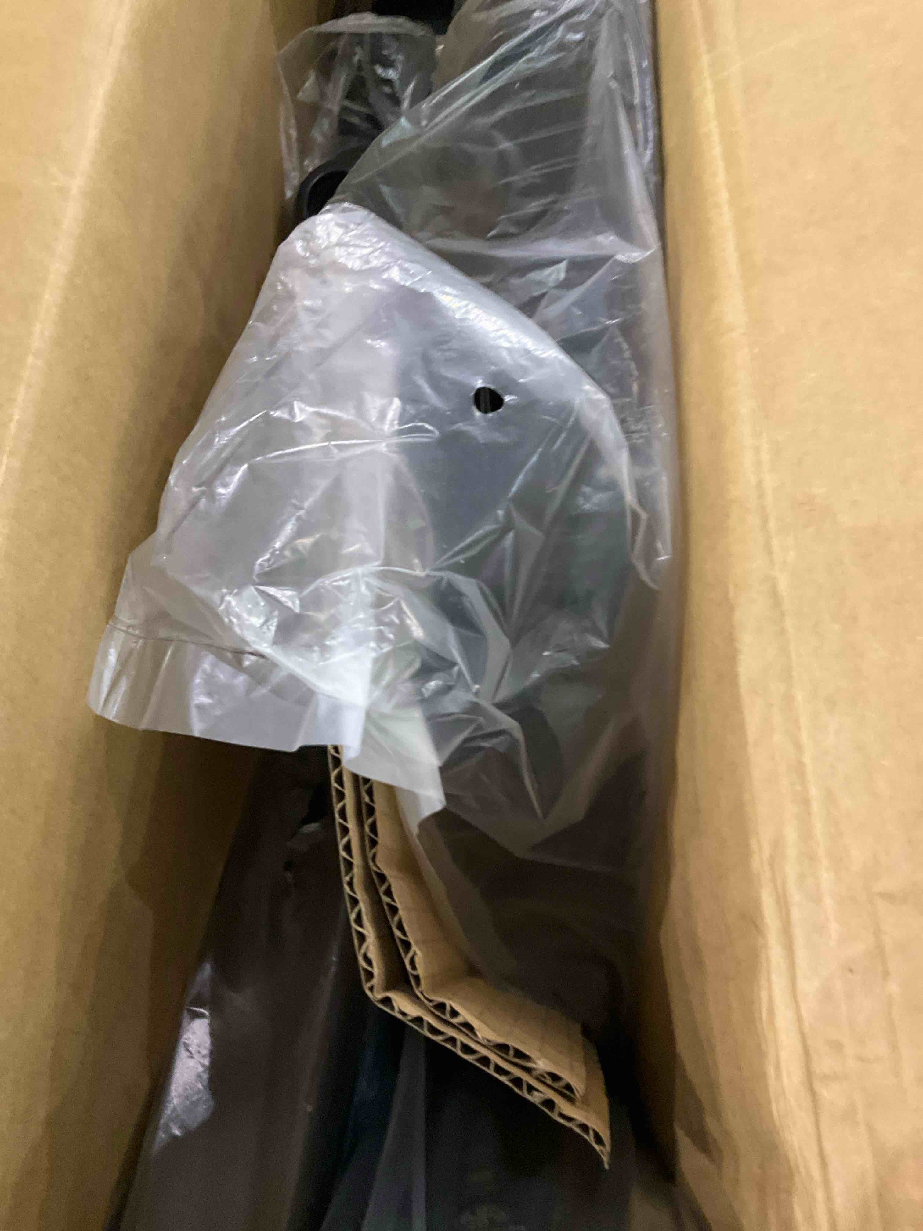 https://s3.amazonaws.com/lotting-images-prod/BargainHunt/EXS01654321_1723038374971.jpeg