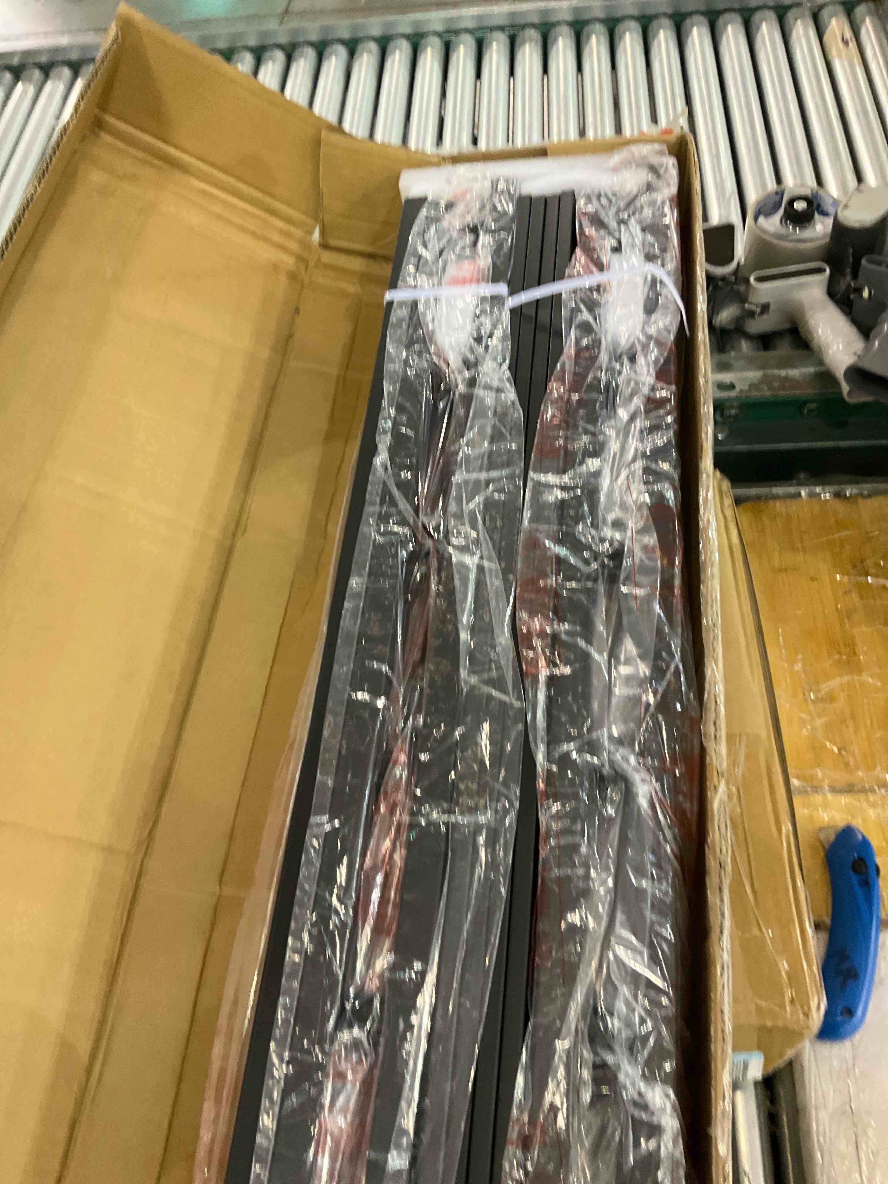 https://s3.amazonaws.com/lotting-images-prod/BargainHunt/EXS01654322_1723038535130.jpeg