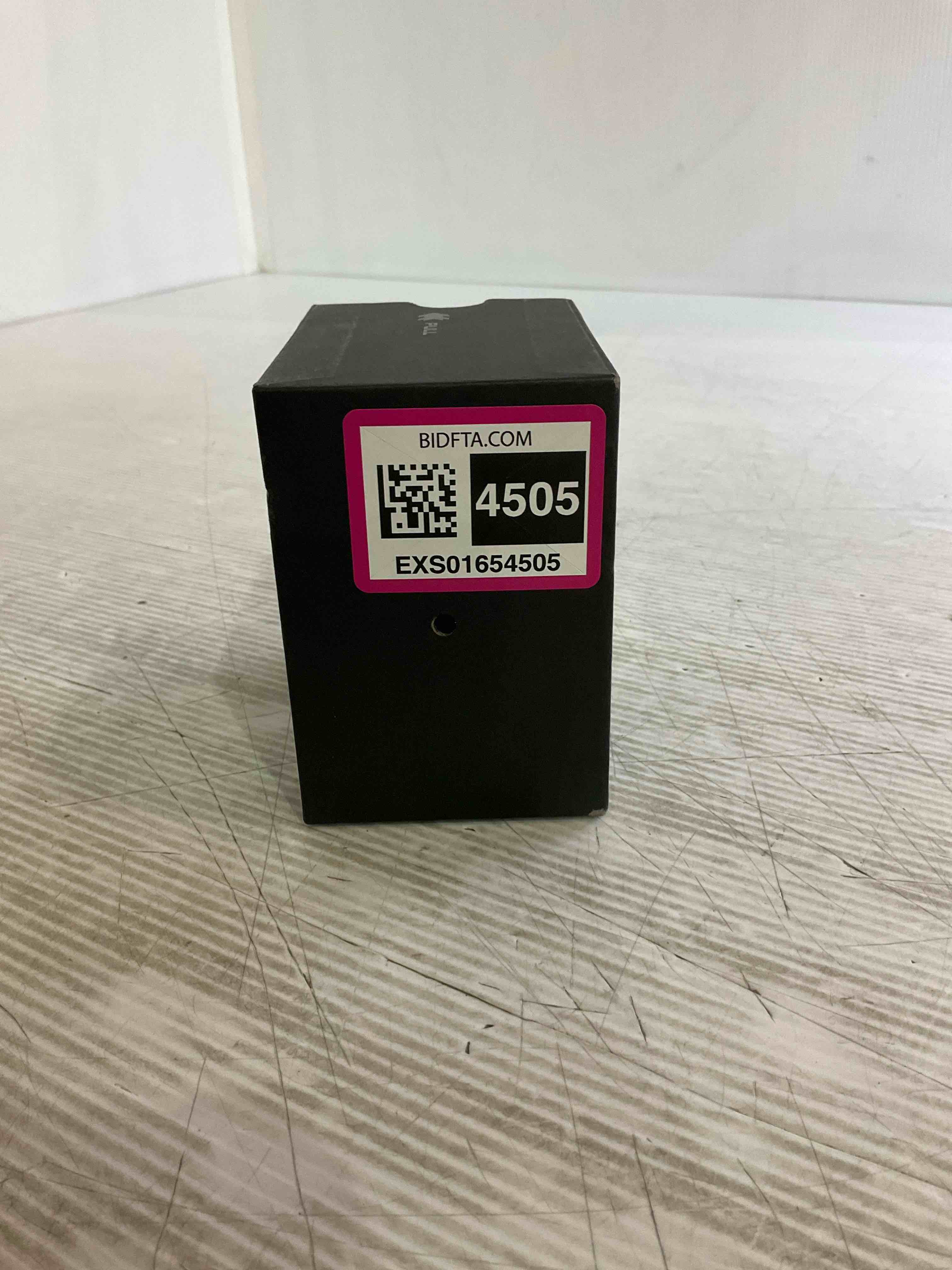 https://s3.amazonaws.com/lotting-images-prod/BargainHunt/EXS01654505_1719491937095.jpeg