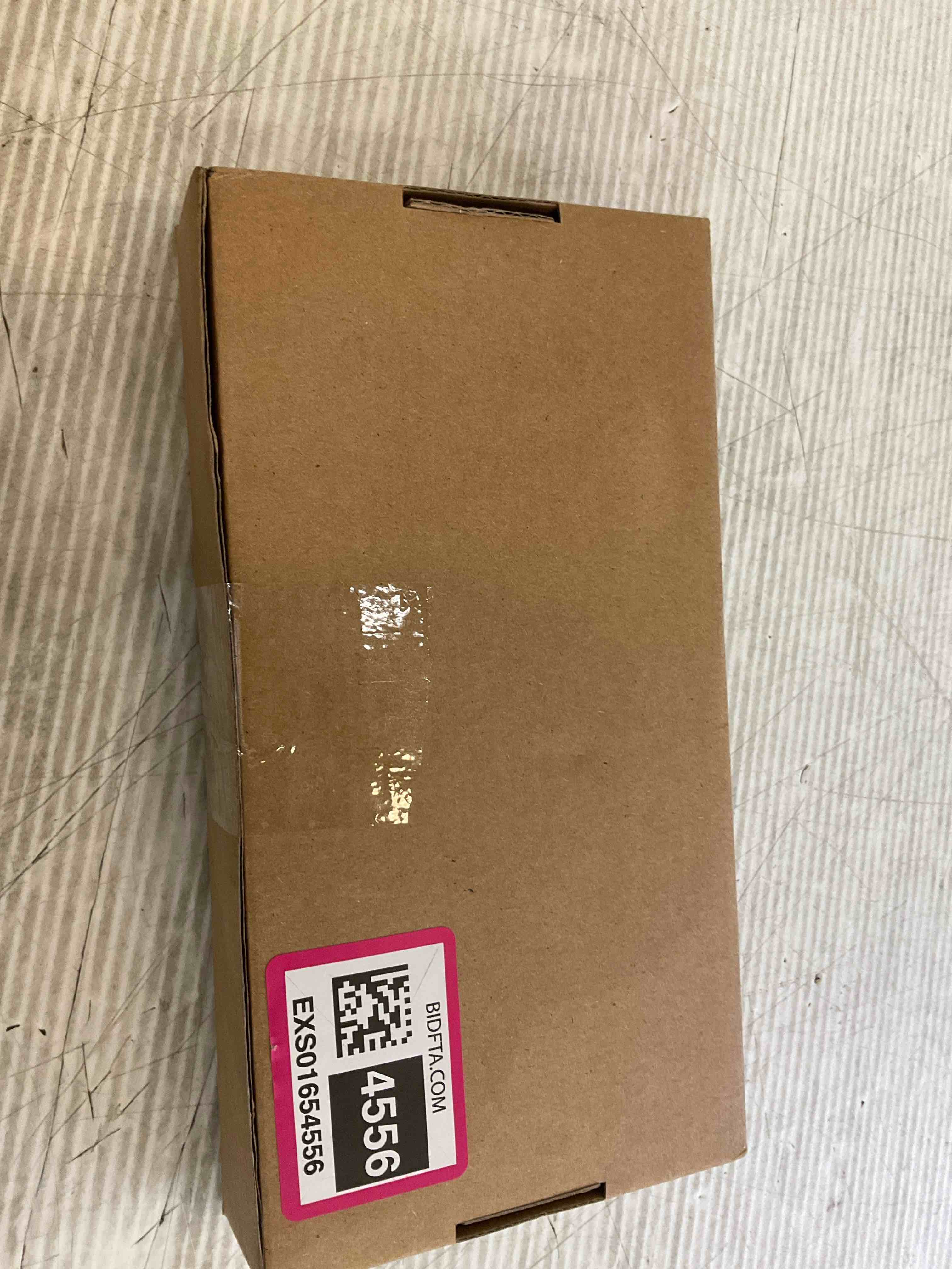 https://s3.amazonaws.com/lotting-images-prod/BargainHunt/EXS01654556_1719935421195.jpeg