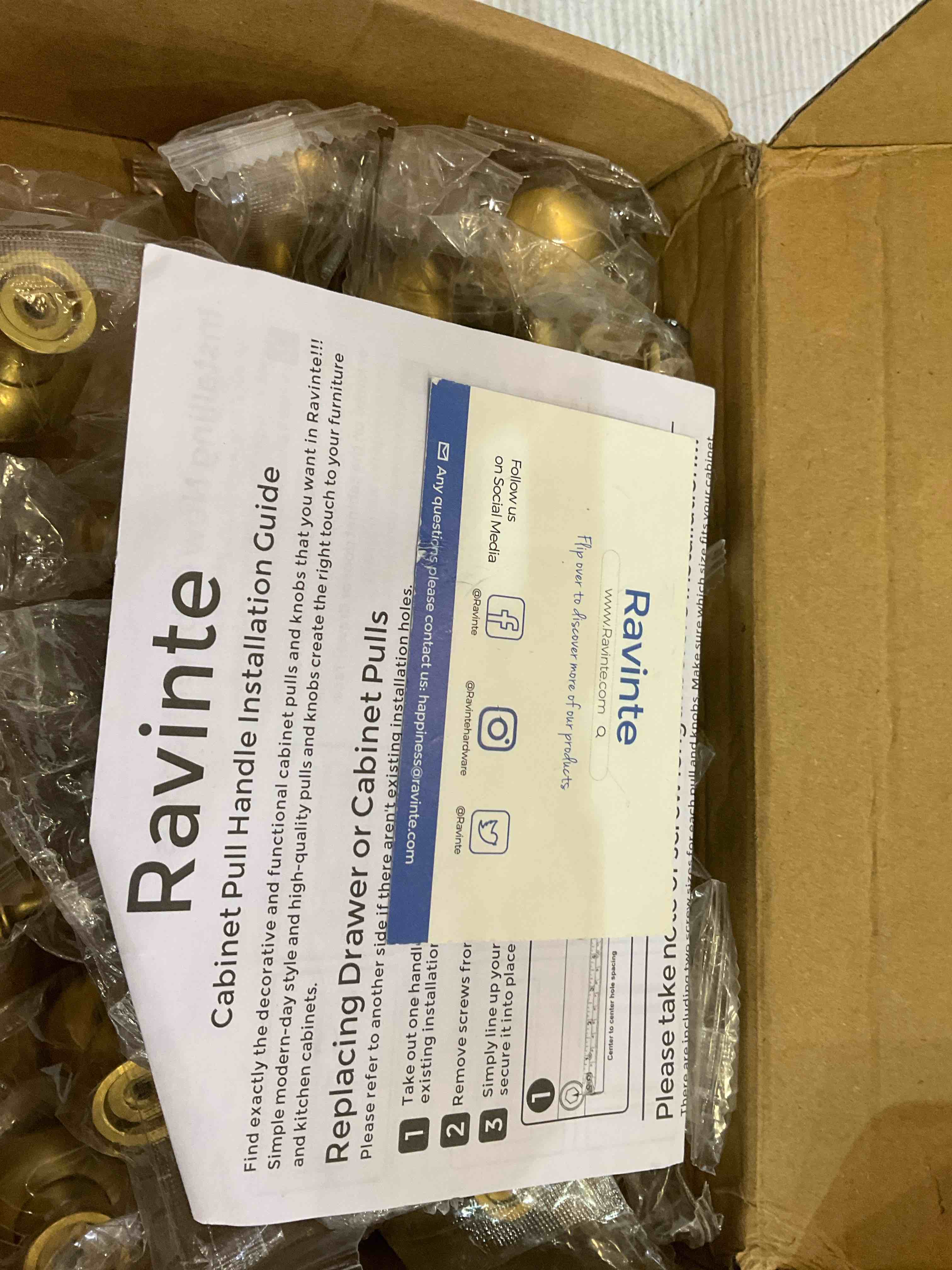 https://s3.amazonaws.com/lotting-images-prod/BargainHunt/EXS01654564_1719941747721.jpeg