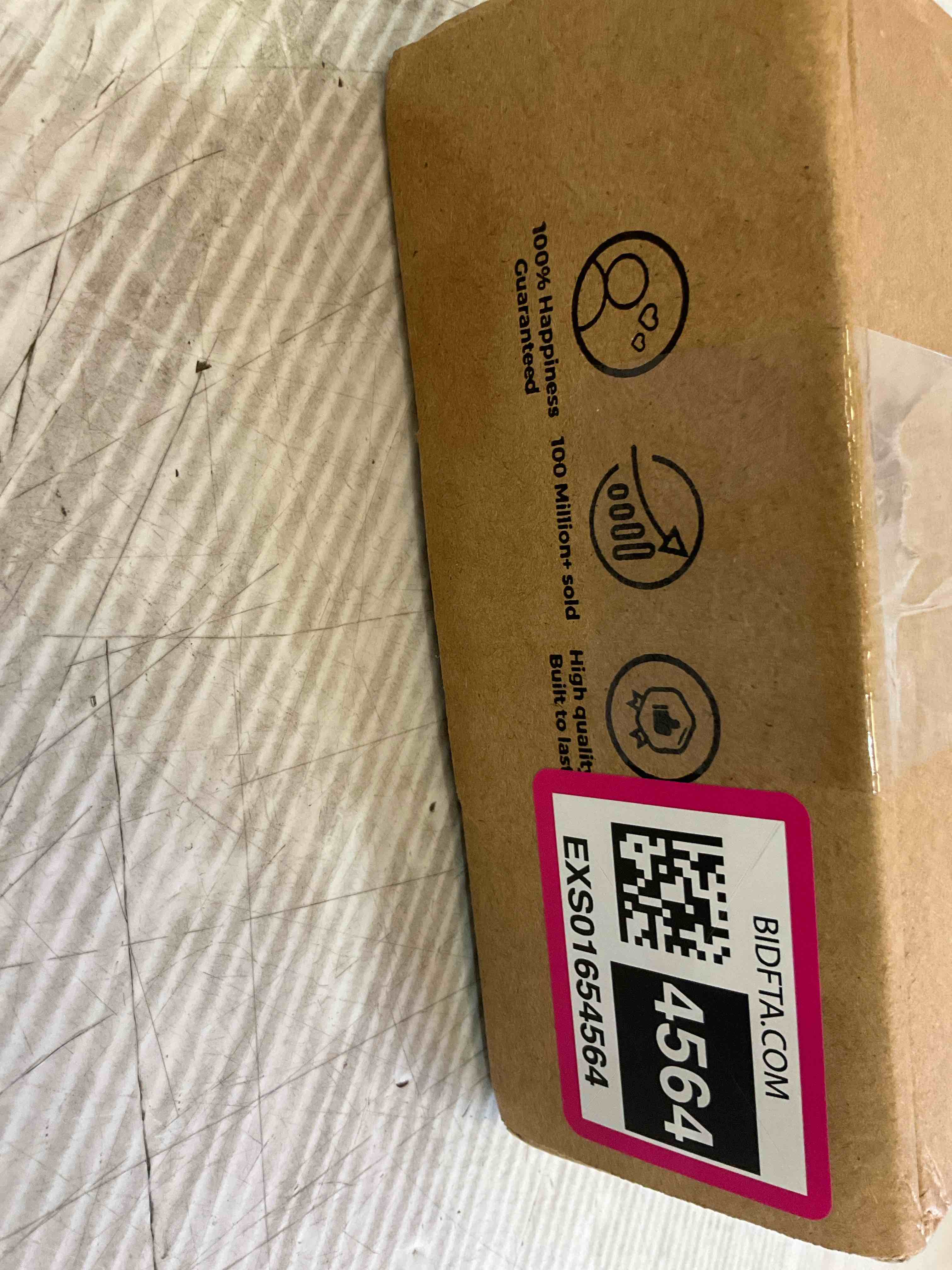 https://s3.amazonaws.com/lotting-images-prod/BargainHunt/EXS01654564_1719941787122.jpeg