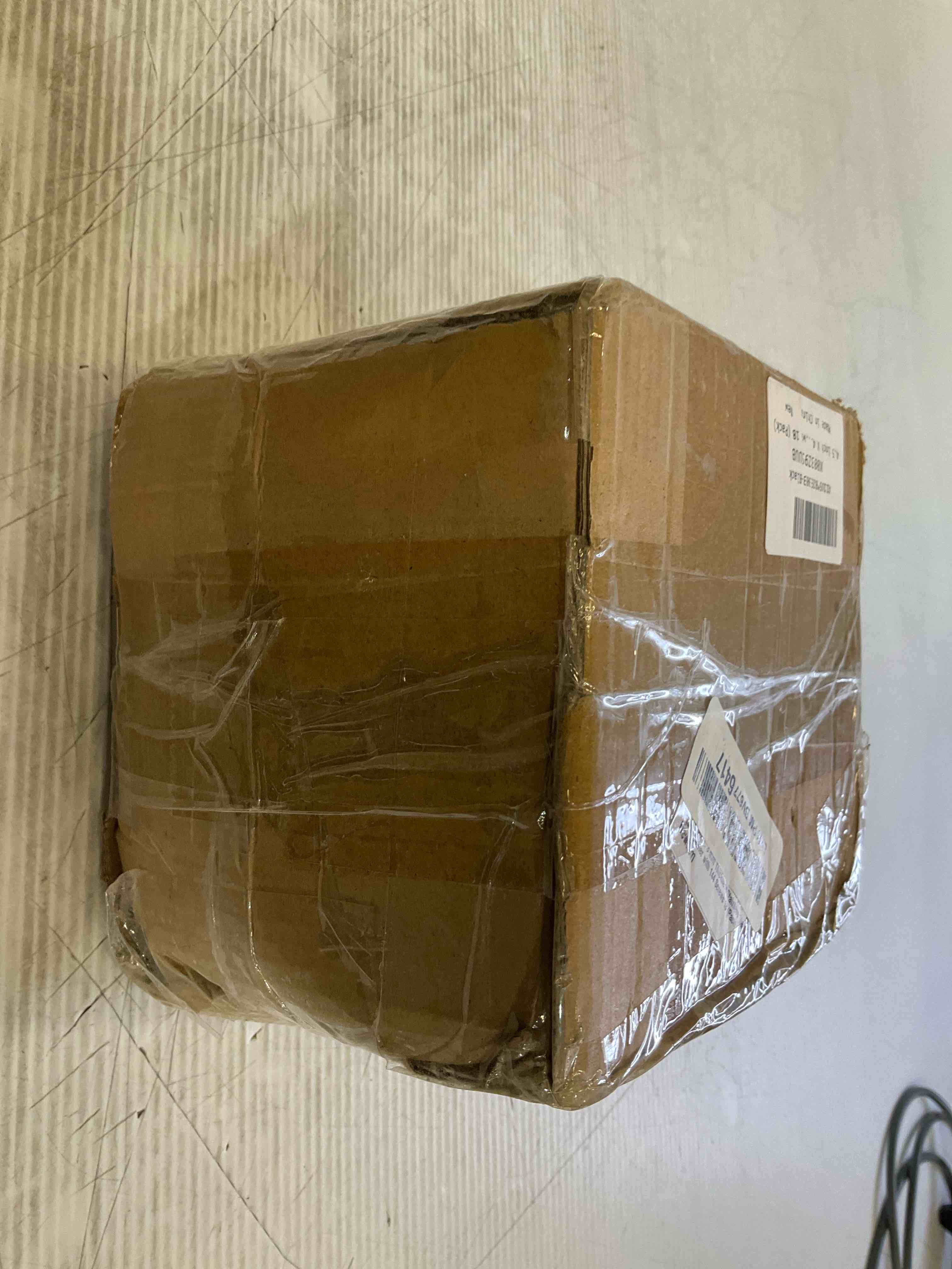 https://s3.amazonaws.com/lotting-images-prod/BargainHunt/EXS01654566_1719942197978.jpeg