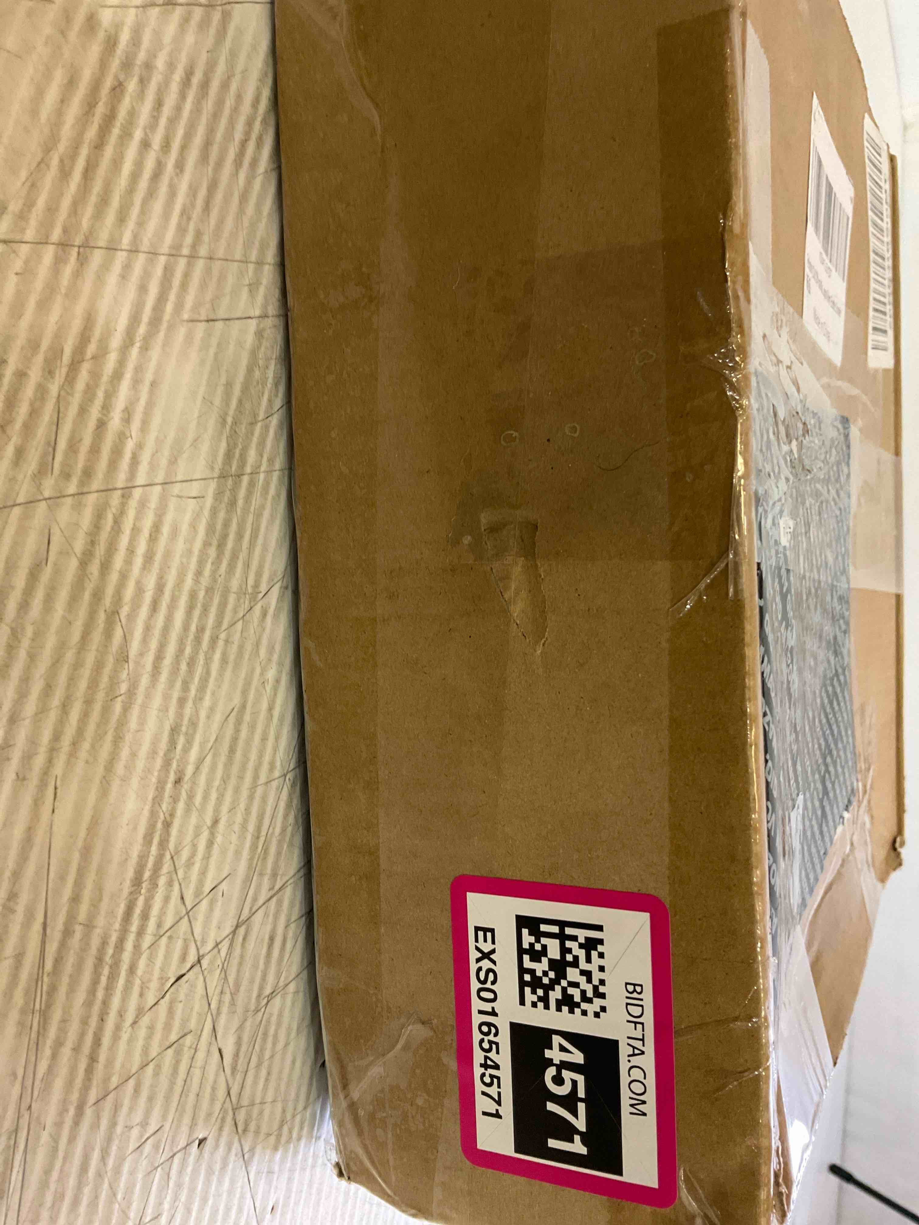 https://s3.amazonaws.com/lotting-images-prod/BargainHunt/EXS01654571_1719945847763.jpeg
