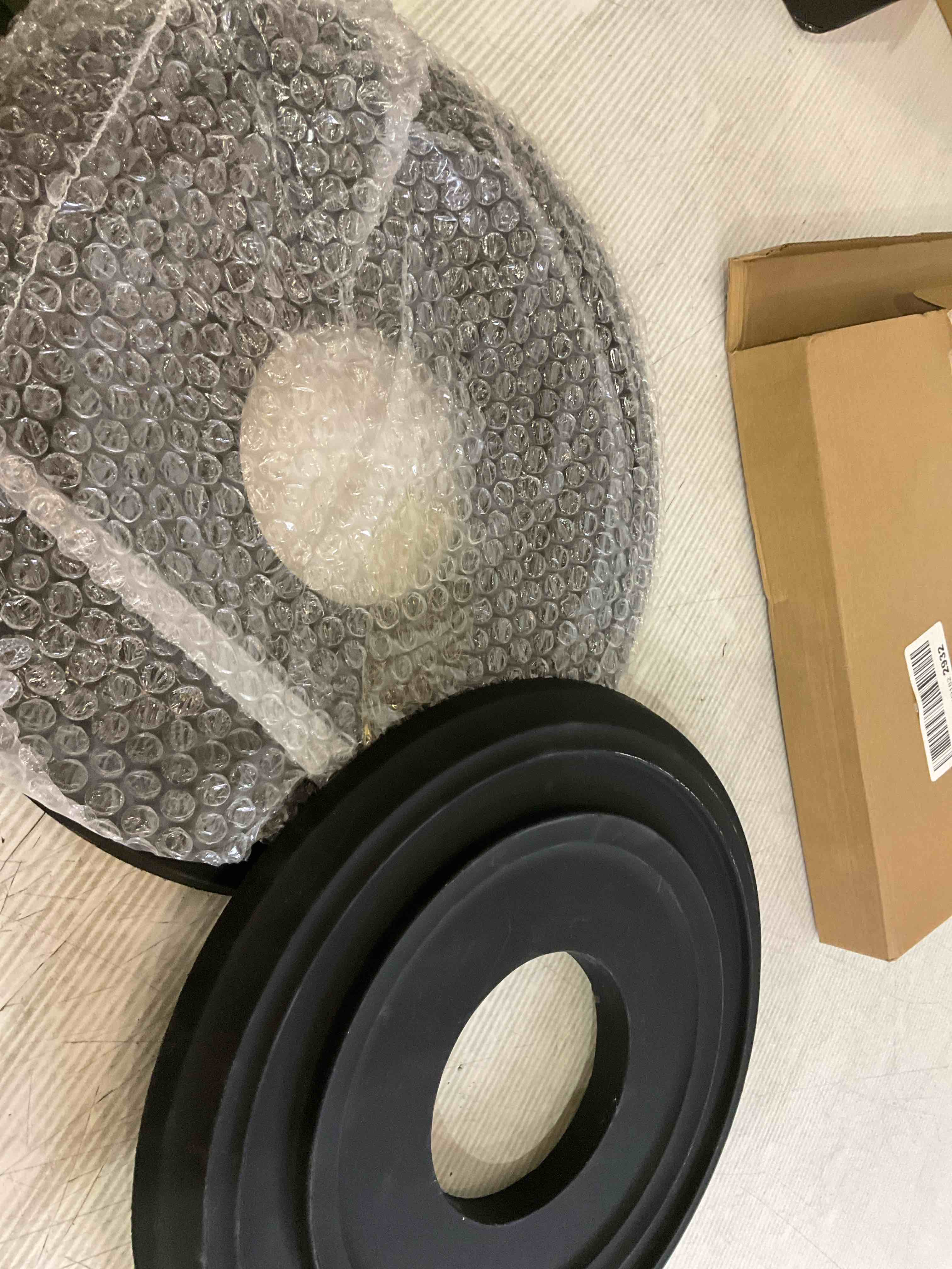 https://s3.amazonaws.com/lotting-images-prod/BargainHunt/EXS01654586_1720010373093.jpeg