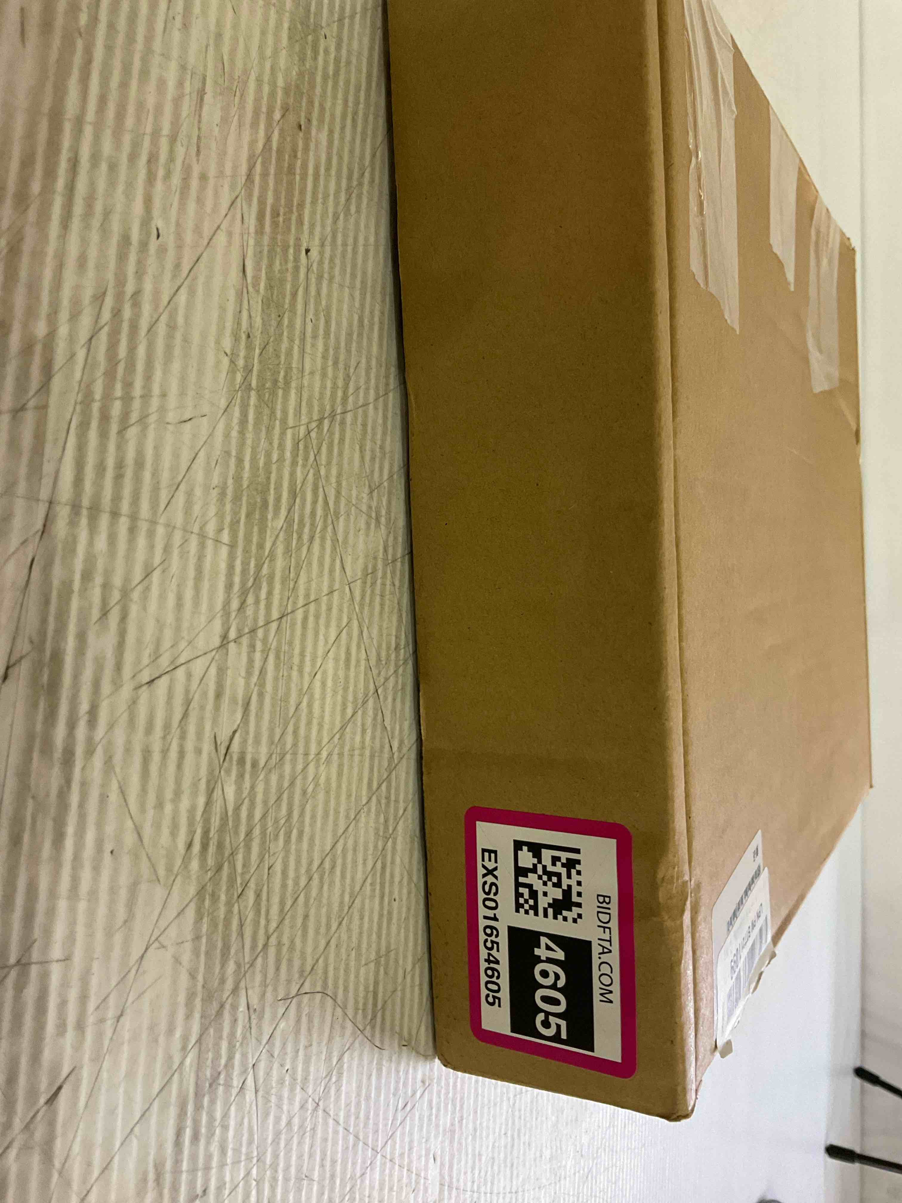 https://s3.amazonaws.com/lotting-images-prod/BargainHunt/EXS01654605_1720446441375.jpeg