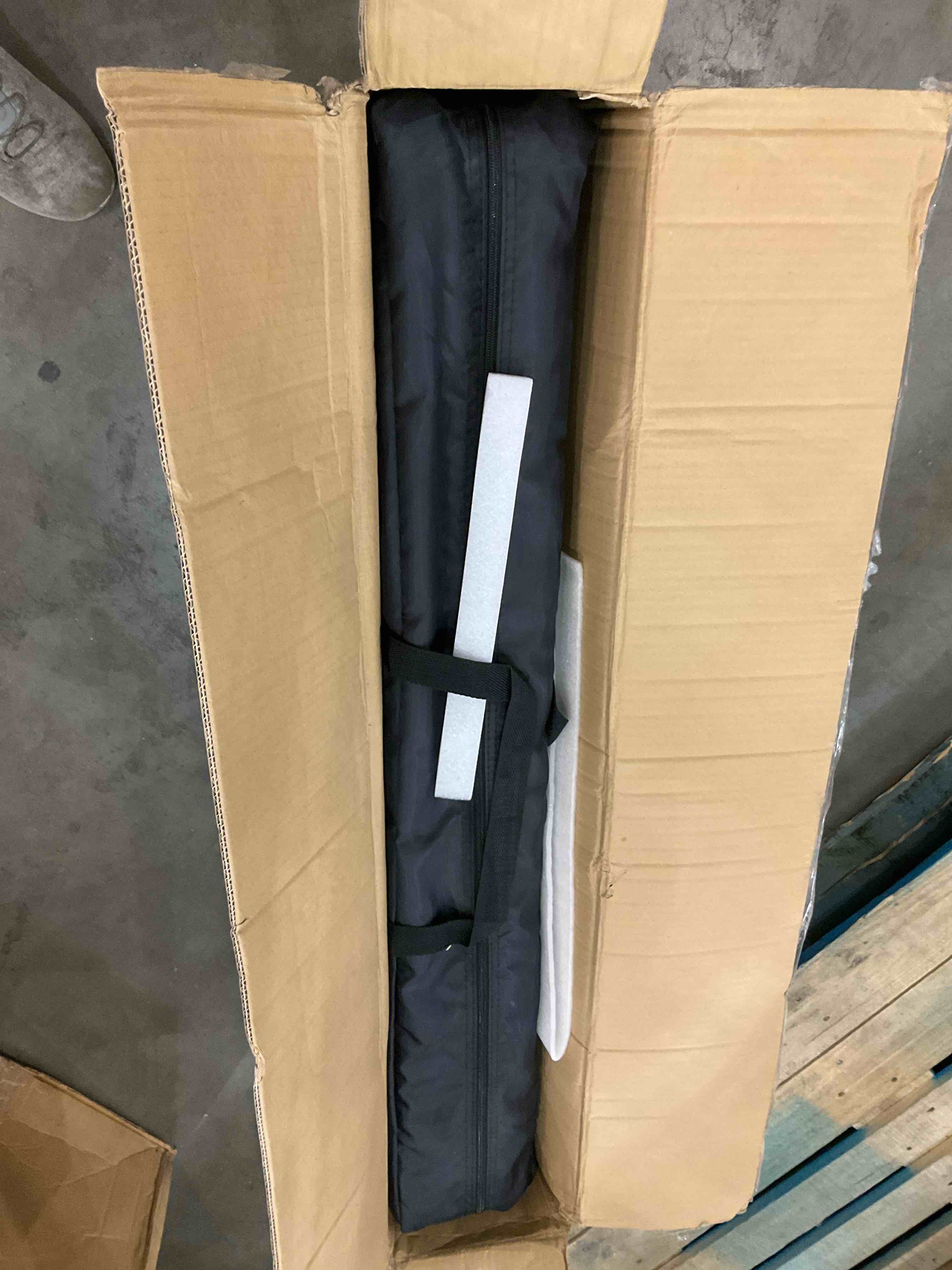 https://s3.amazonaws.com/lotting-images-prod/BargainHunt/EXS01654717_1720624212179.jpeg
