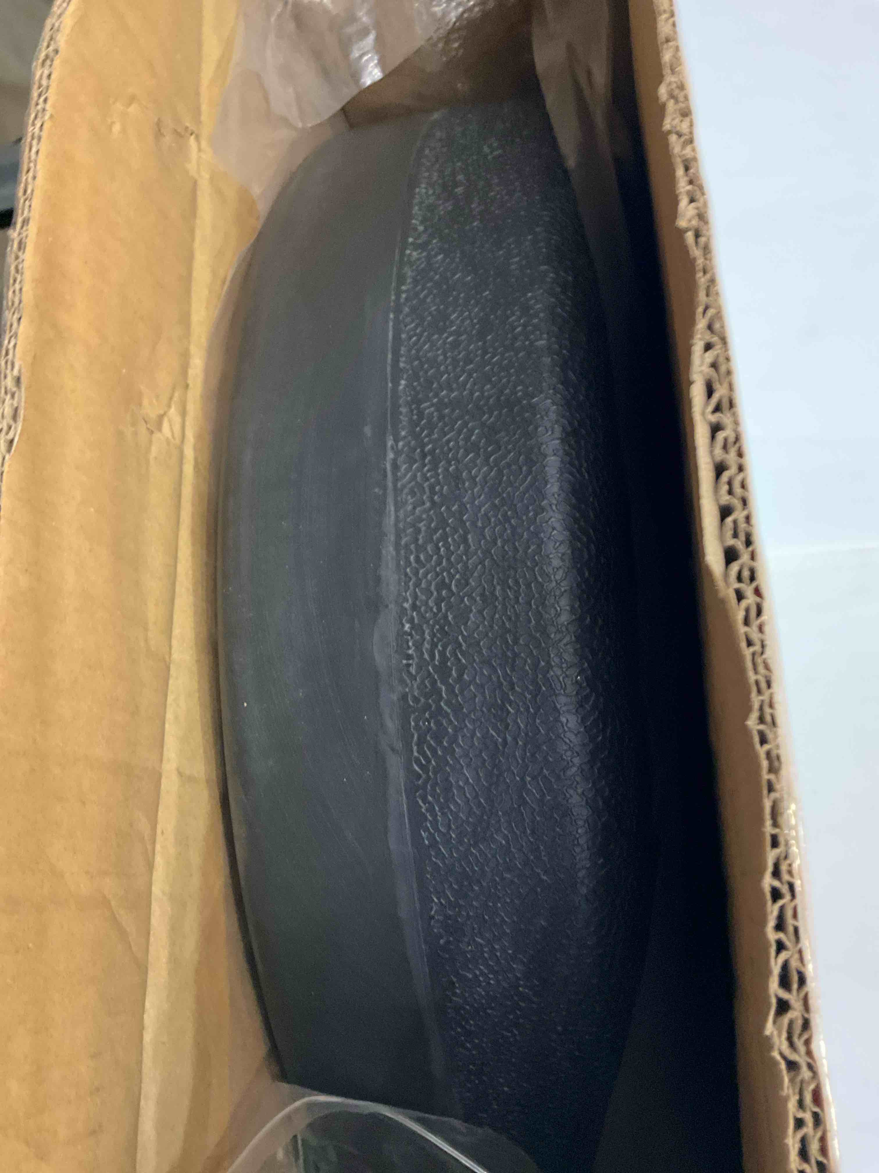 https://s3.amazonaws.com/lotting-images-prod/BargainHunt/EXS01654734_1720633810936.jpeg
