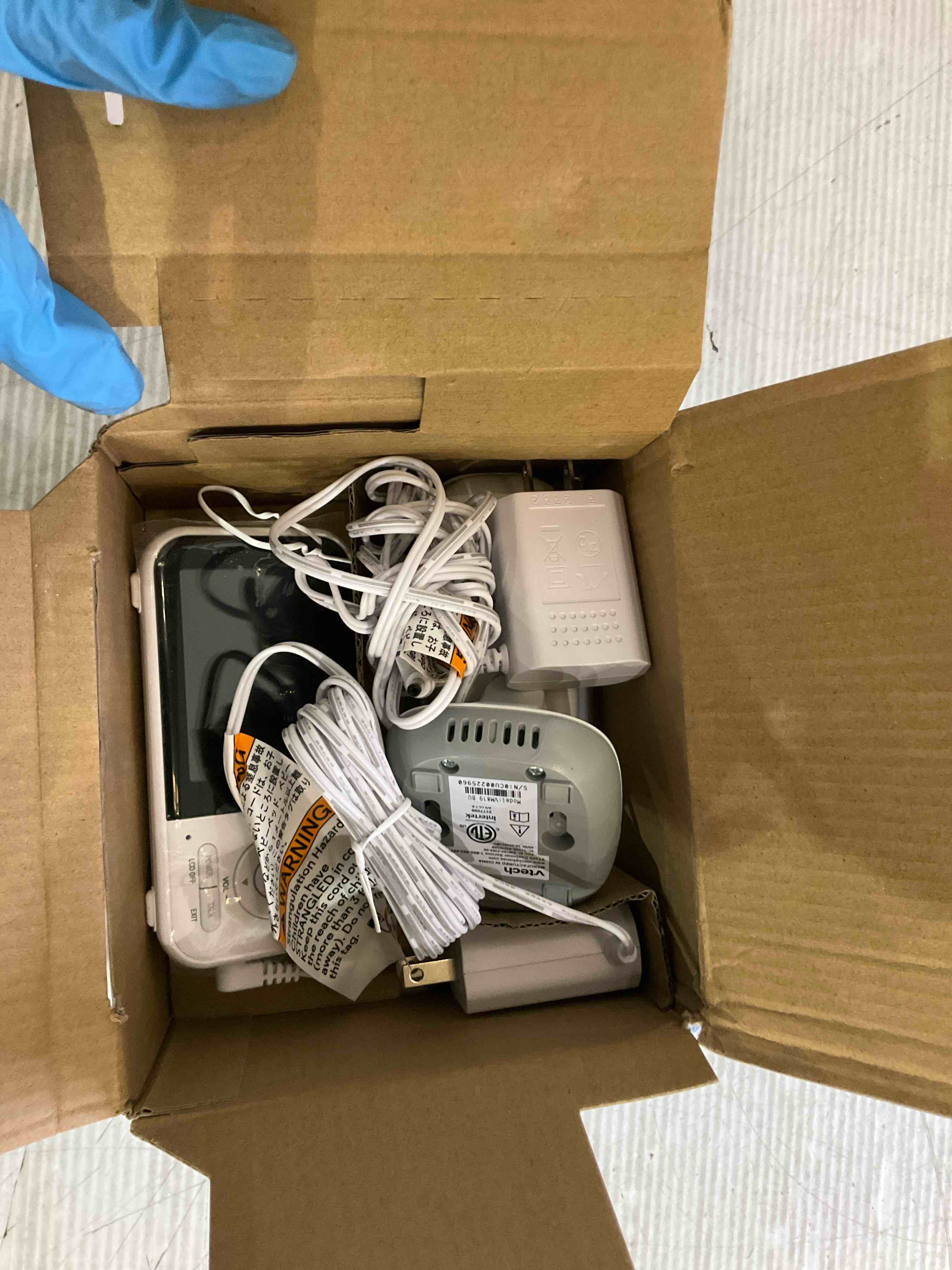 https://s3.amazonaws.com/lotting-images-prod/BargainHunt/EXS01654752_1720699421753.jpeg