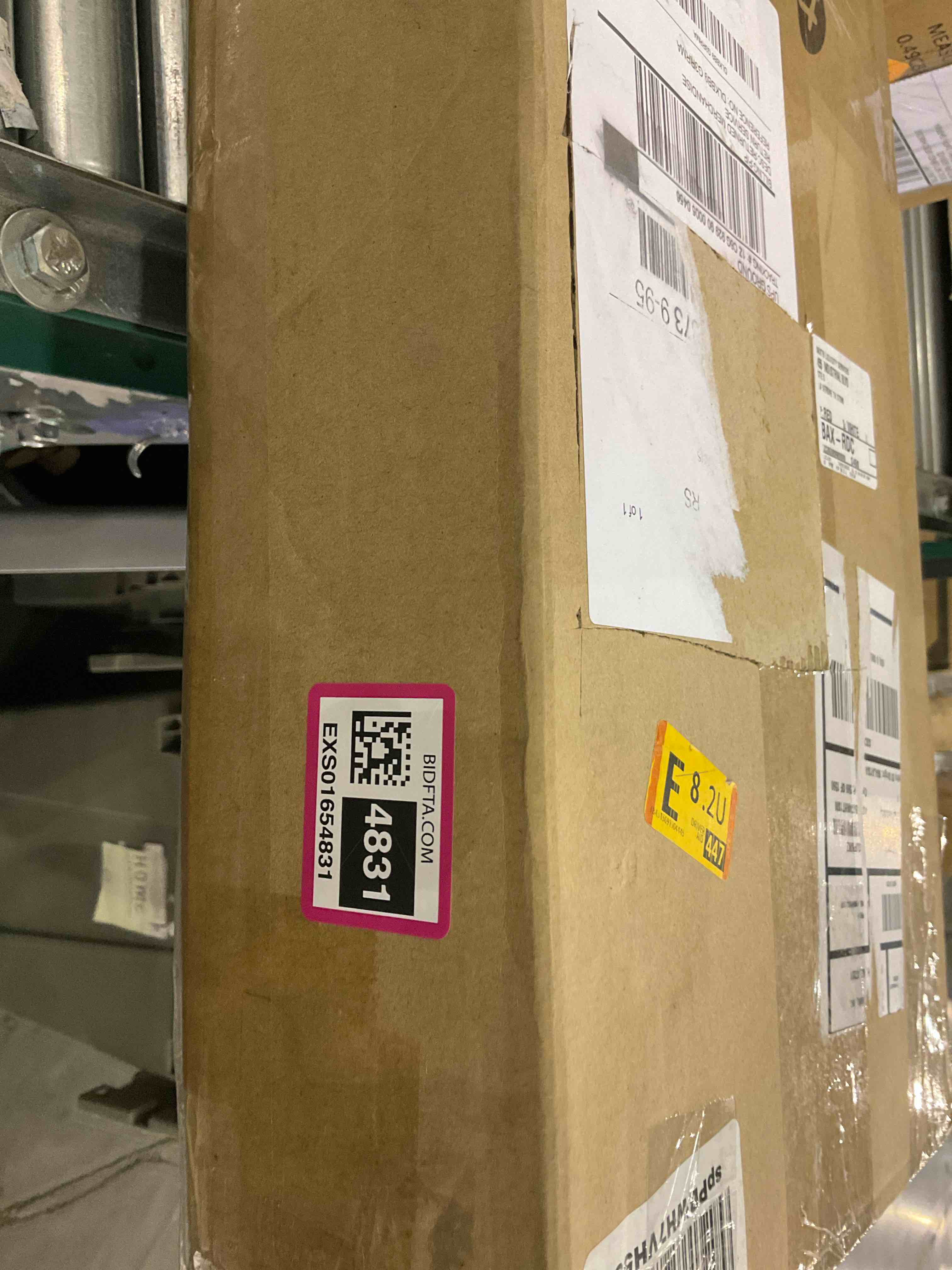 https://s3.amazonaws.com/lotting-images-prod/BargainHunt/EXS01654831_1721129050165.jpeg