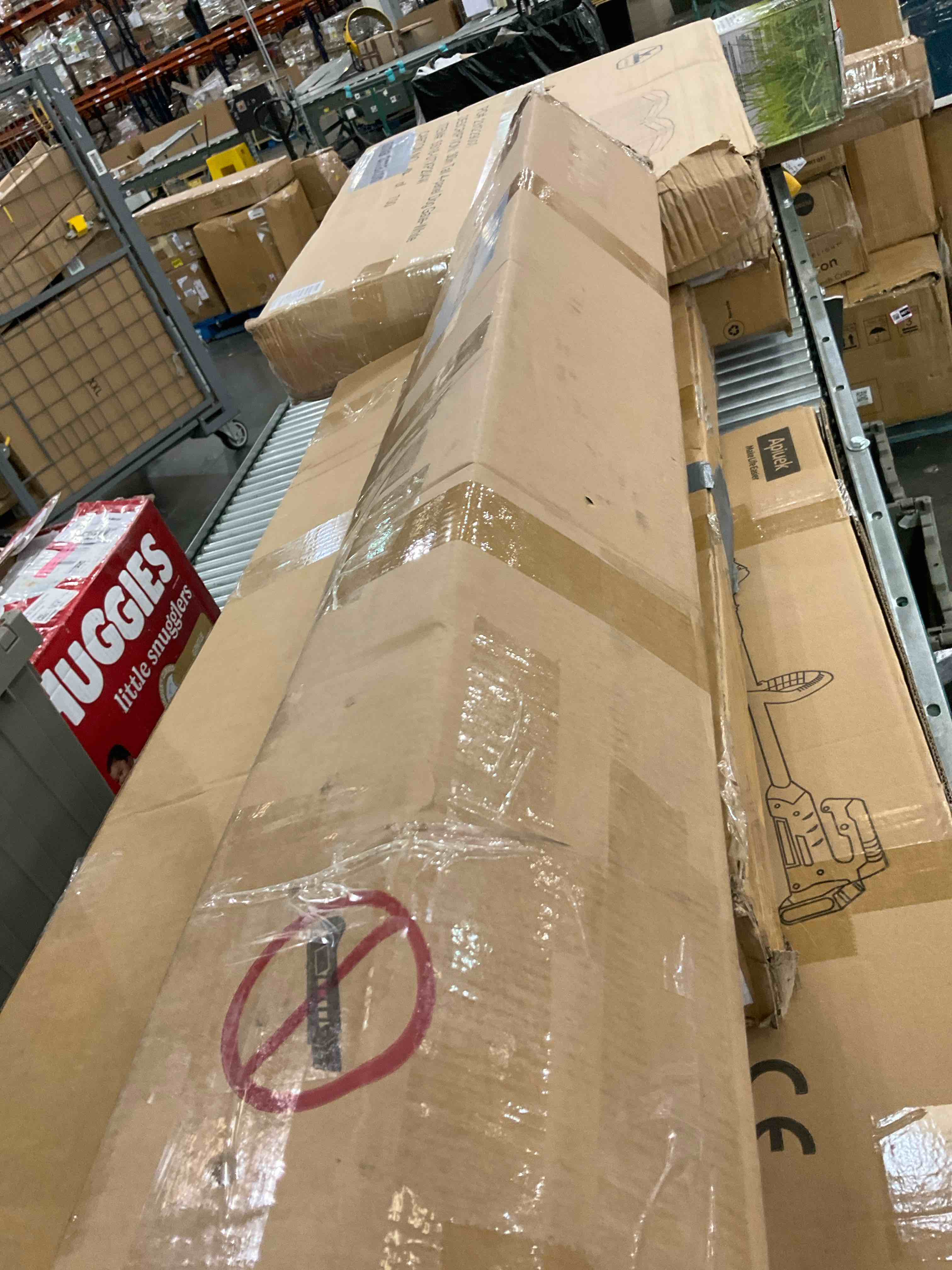 https://s3.amazonaws.com/lotting-images-prod/BargainHunt/EXS01654877_1721142959051.jpeg