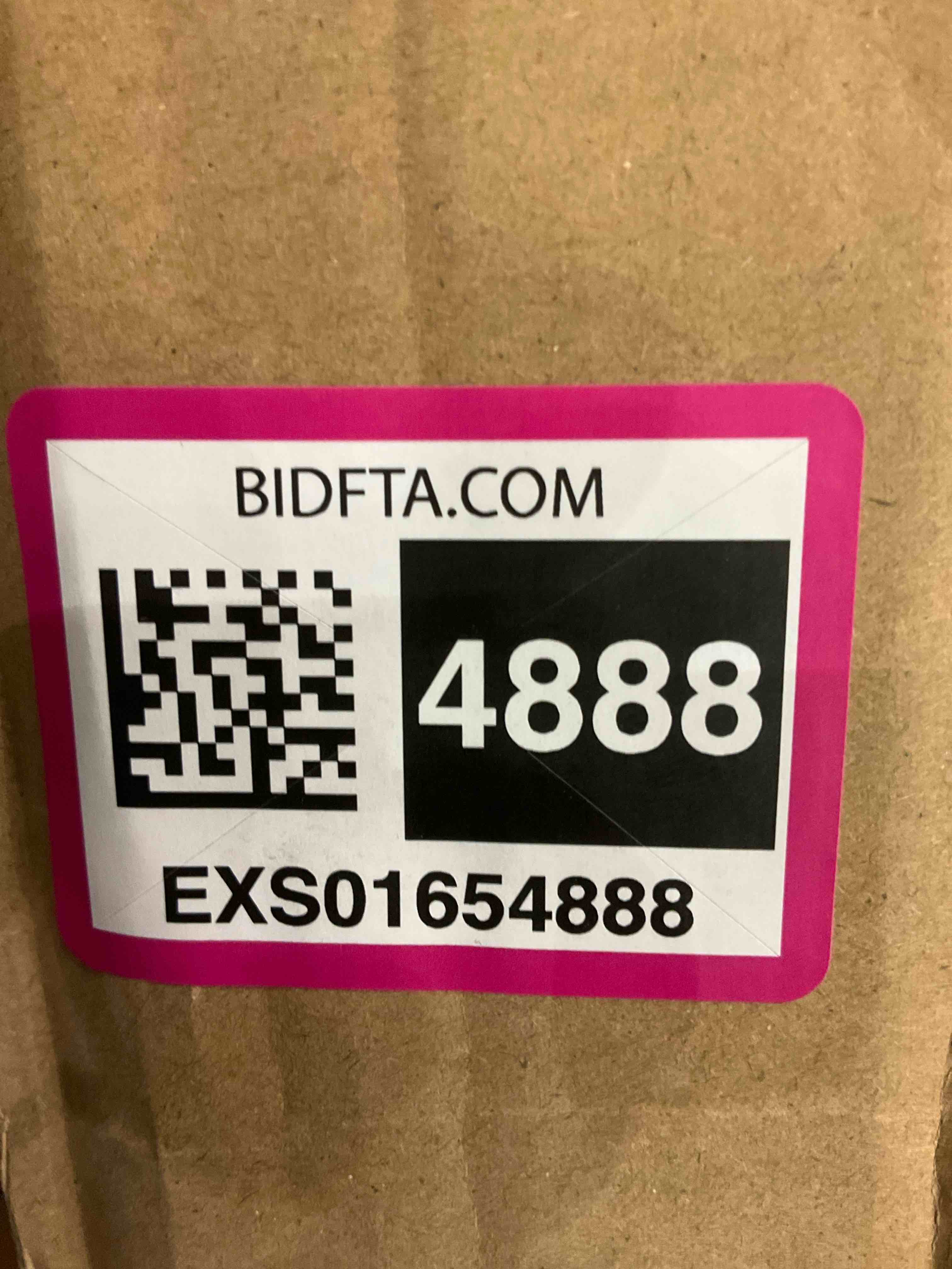 https://s3.amazonaws.com/lotting-images-prod/BargainHunt/EXS01654888_1721652650465.jpeg