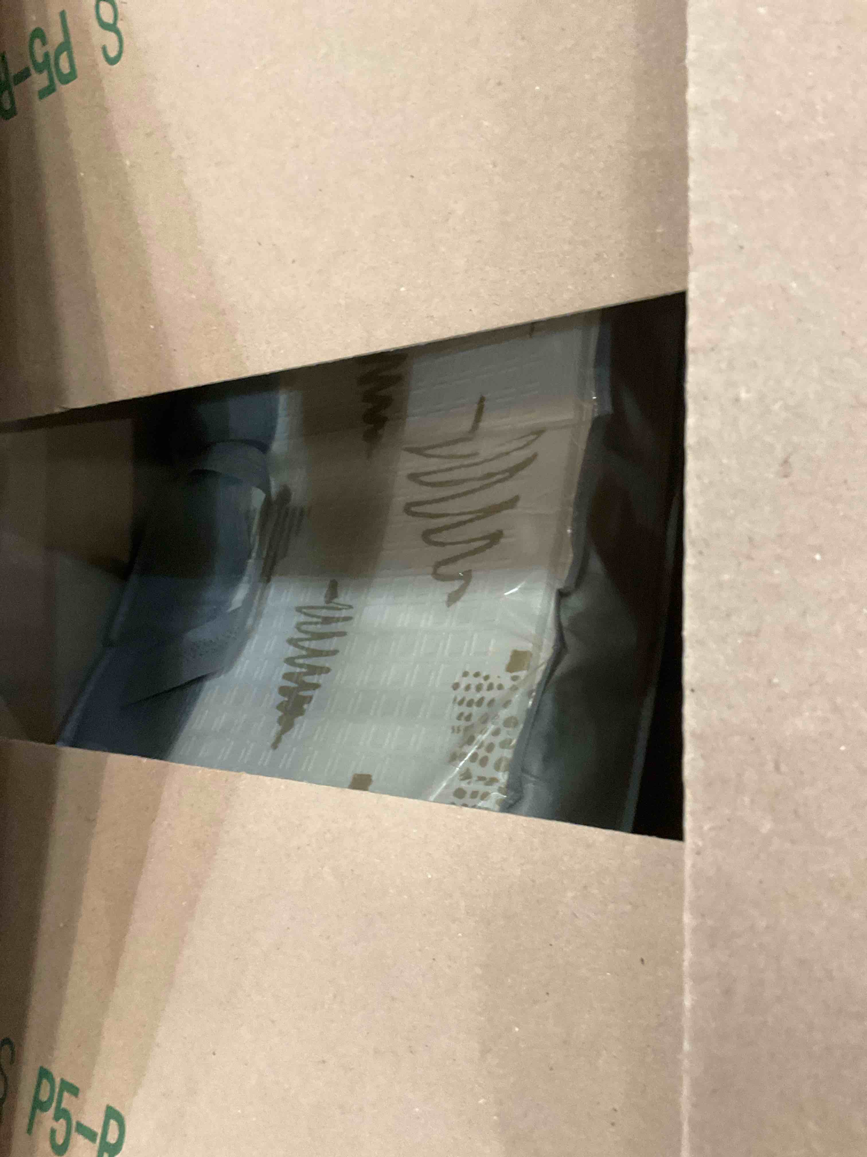 https://s3.amazonaws.com/lotting-images-prod/BargainHunt/EXS01654933_1721668769540.jpeg