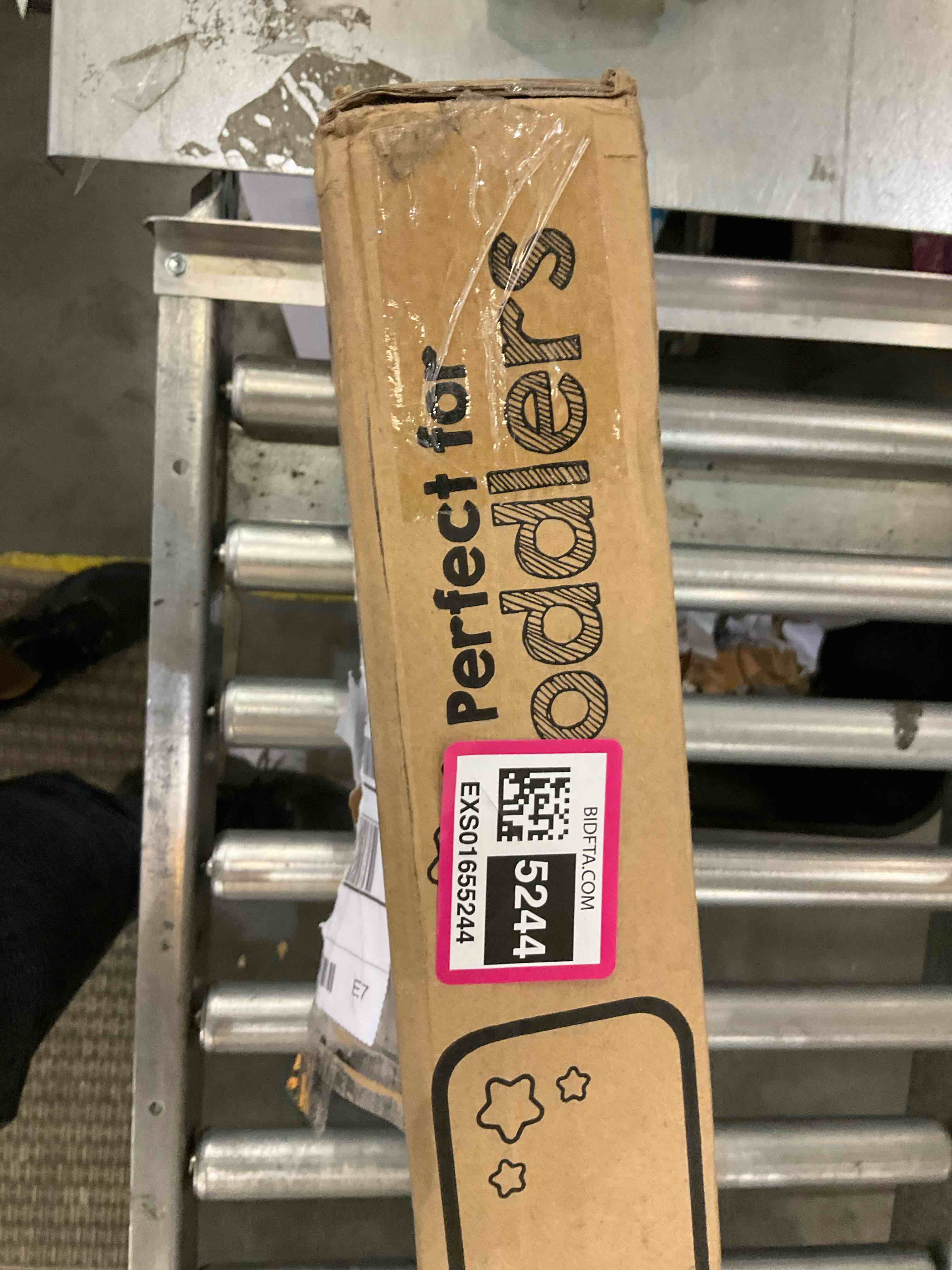 https://s3.amazonaws.com/lotting-images-prod/BargainHunt/EXS01655244_1720550766005.jpeg