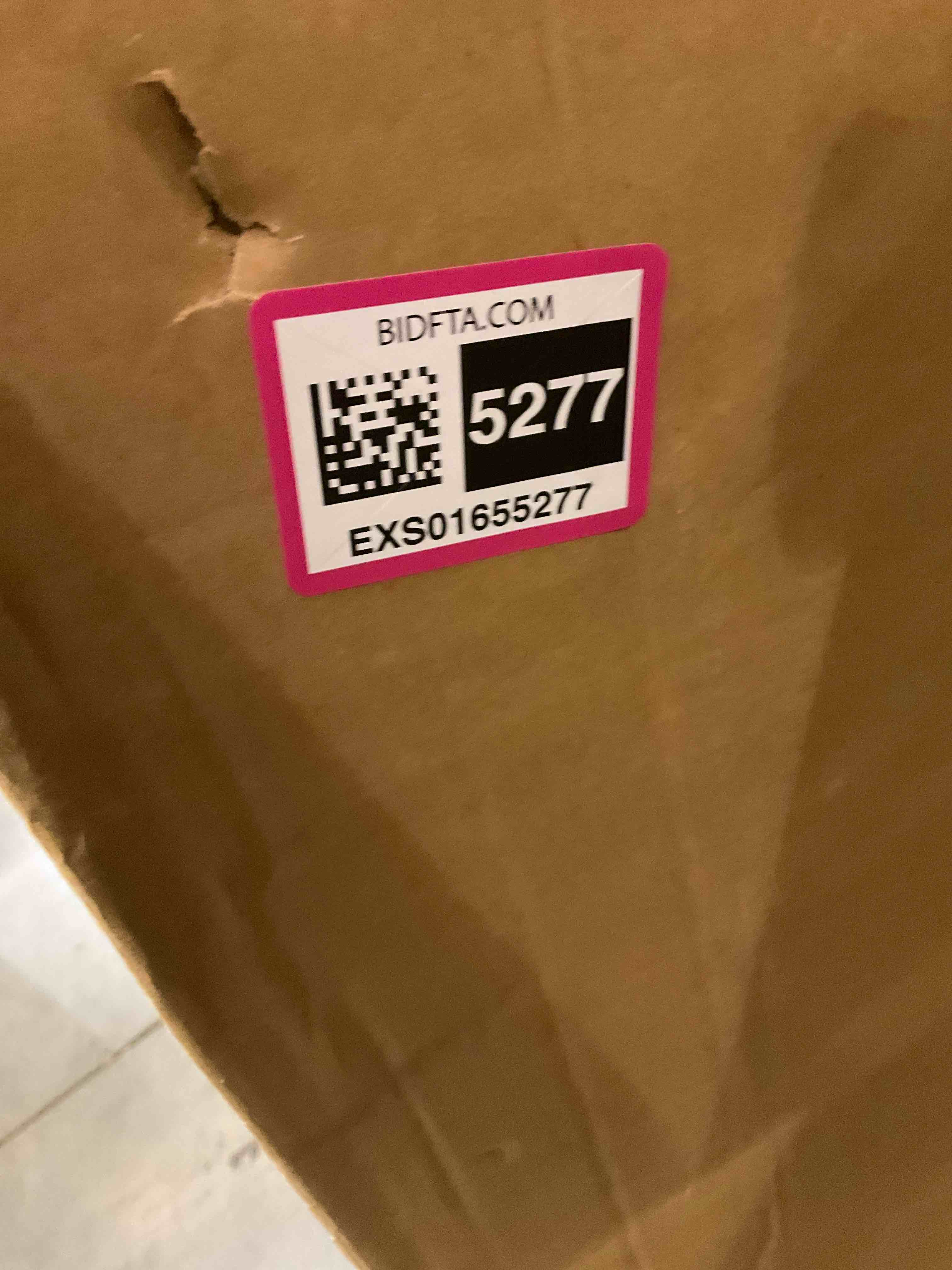 https://s3.amazonaws.com/lotting-images-prod/BargainHunt/EXS01655277_1720621679270.jpeg