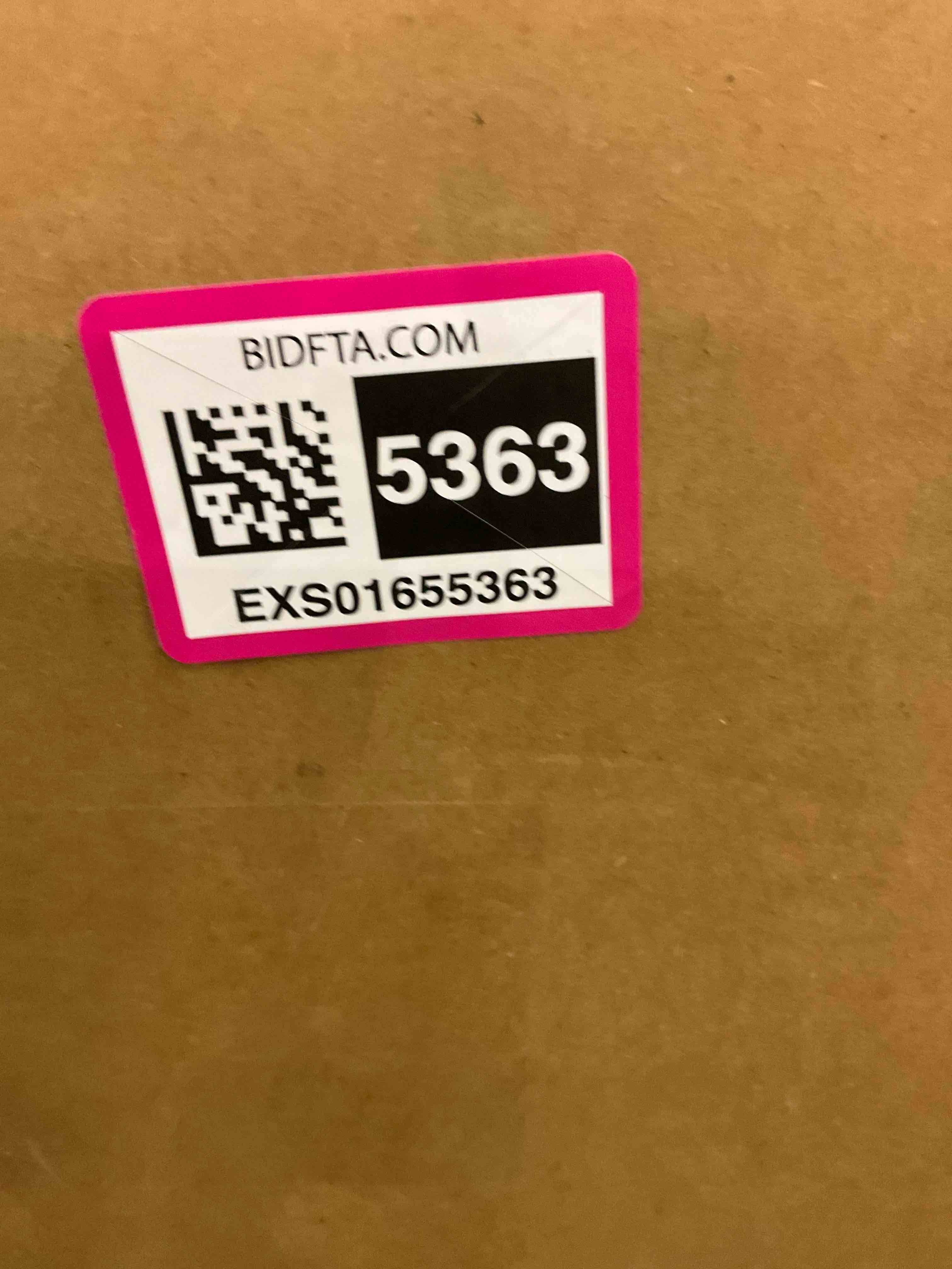 https://s3.amazonaws.com/lotting-images-prod/BargainHunt/EXS01655363_1721926573584.jpeg
