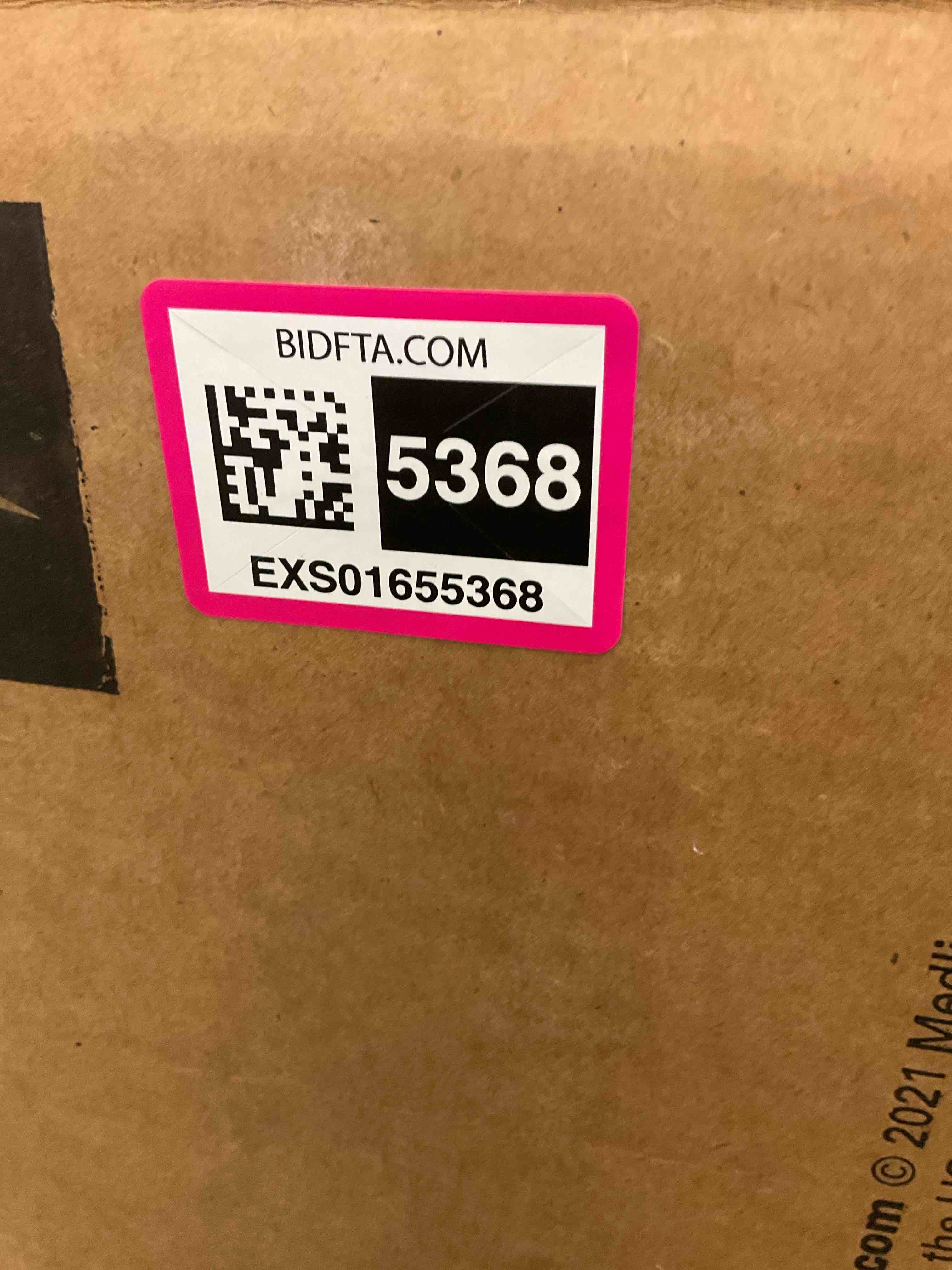 https://s3.amazonaws.com/lotting-images-prod/BargainHunt/EXS01655368_1721927982307.jpeg