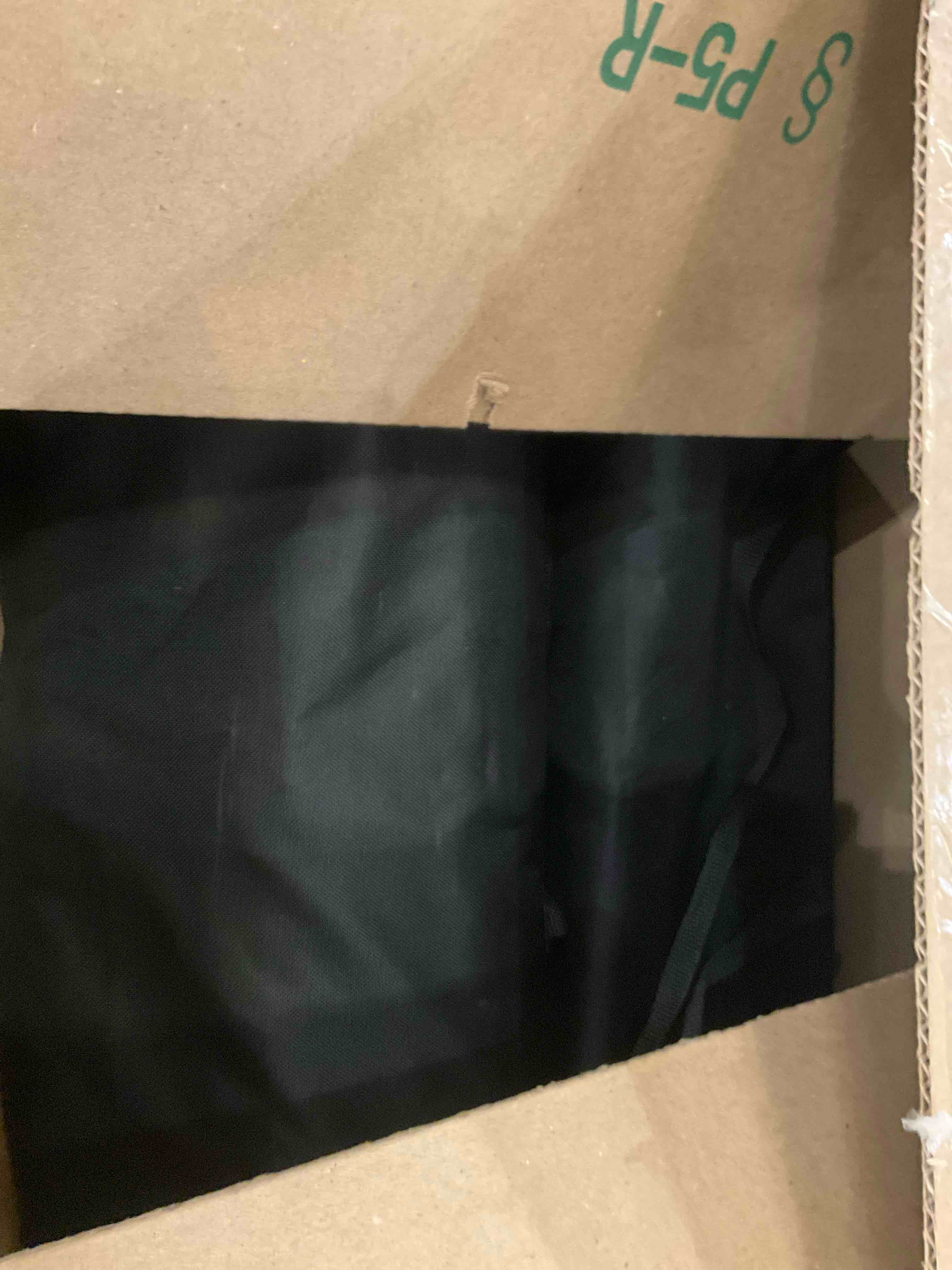 https://s3.amazonaws.com/lotting-images-prod/BargainHunt/EXS01655374_1721929519438.jpeg