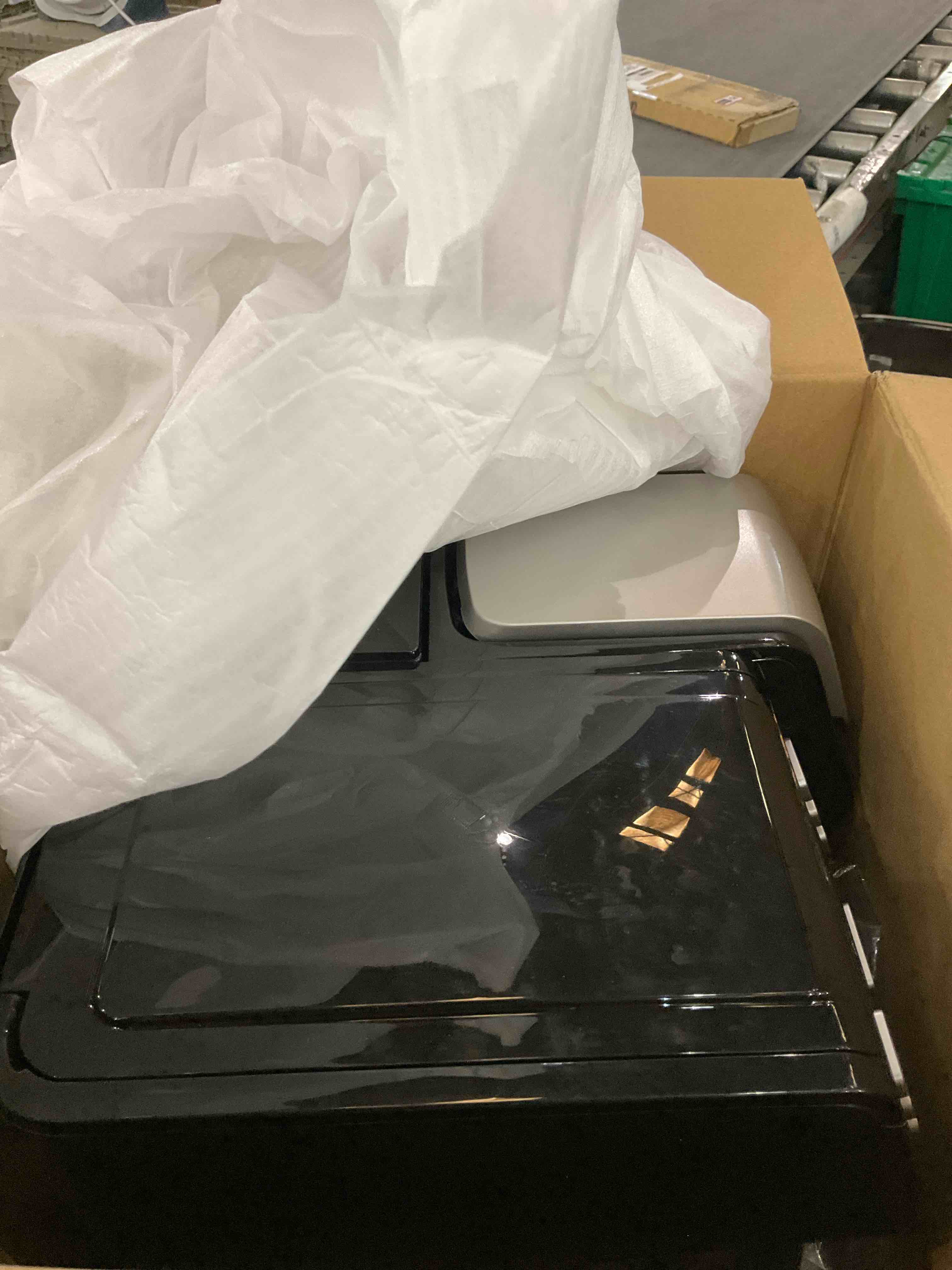 https://s3.amazonaws.com/lotting-images-prod/BargainHunt/EXS01655570_1719842666183.jpeg
