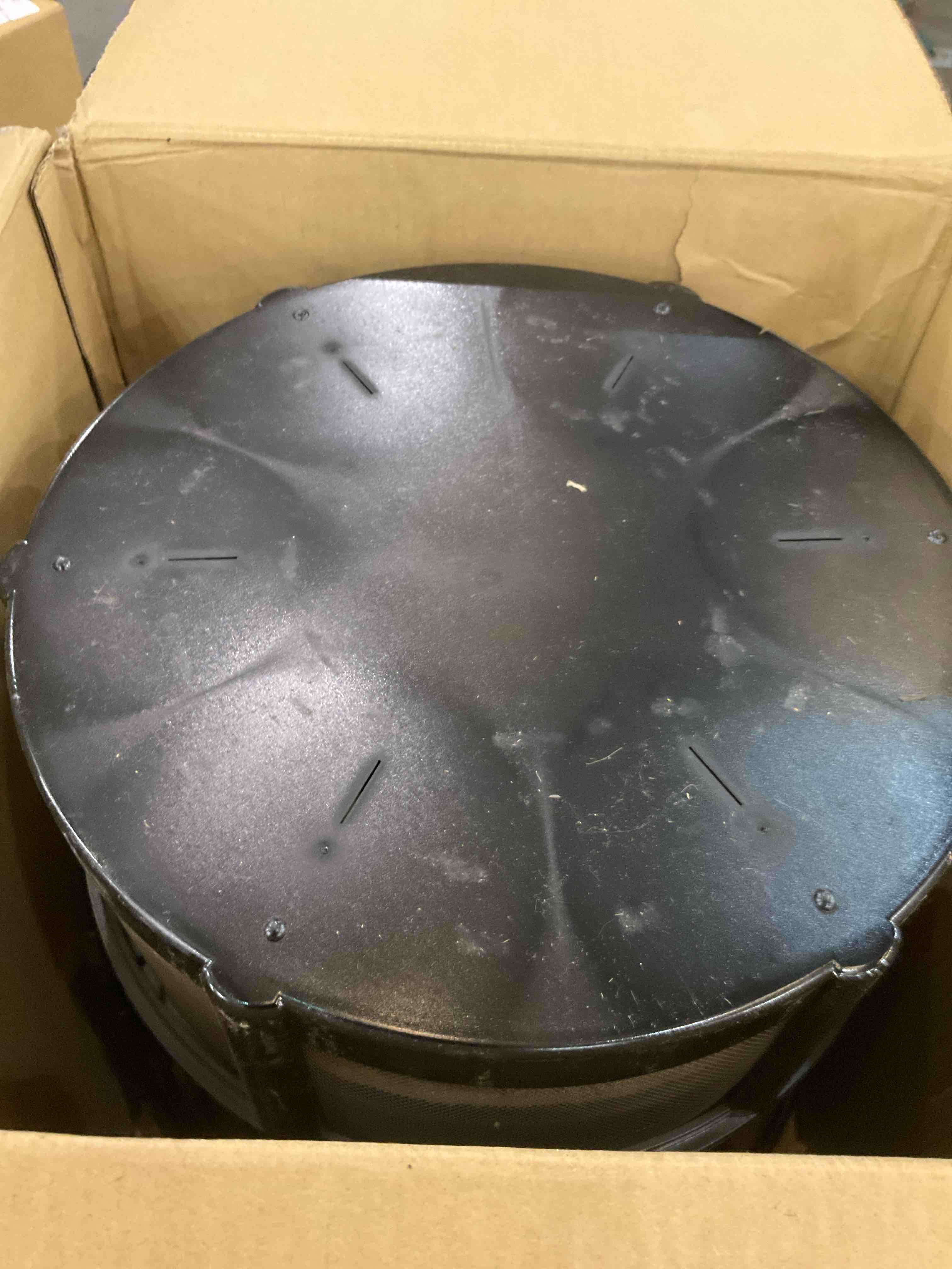 https://s3.amazonaws.com/lotting-images-prod/BargainHunt/EXS01655760_1719930046727.jpeg