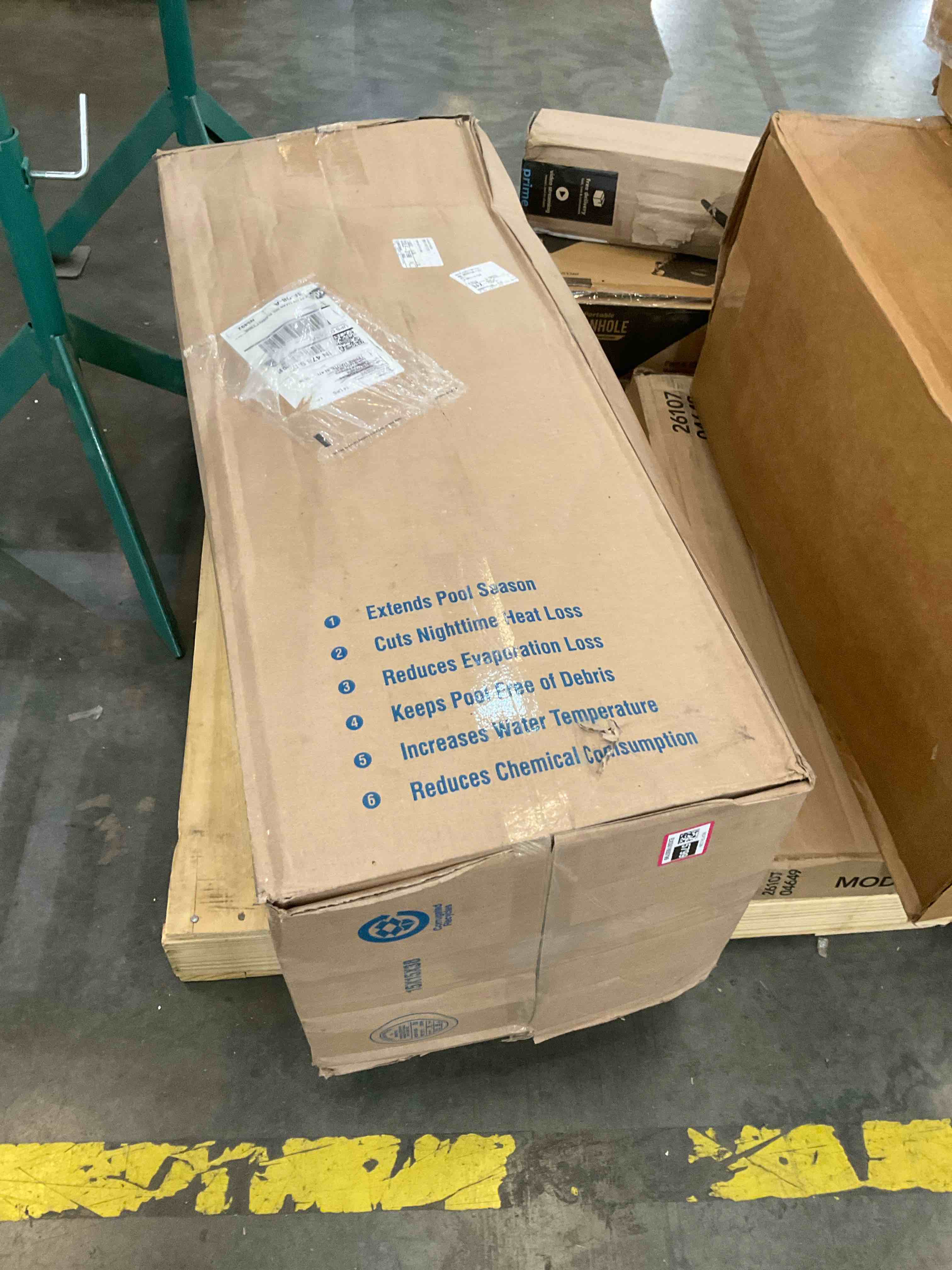 https://s3.amazonaws.com/lotting-images-prod/BargainHunt/EXS01655799_1719942393421.jpeg