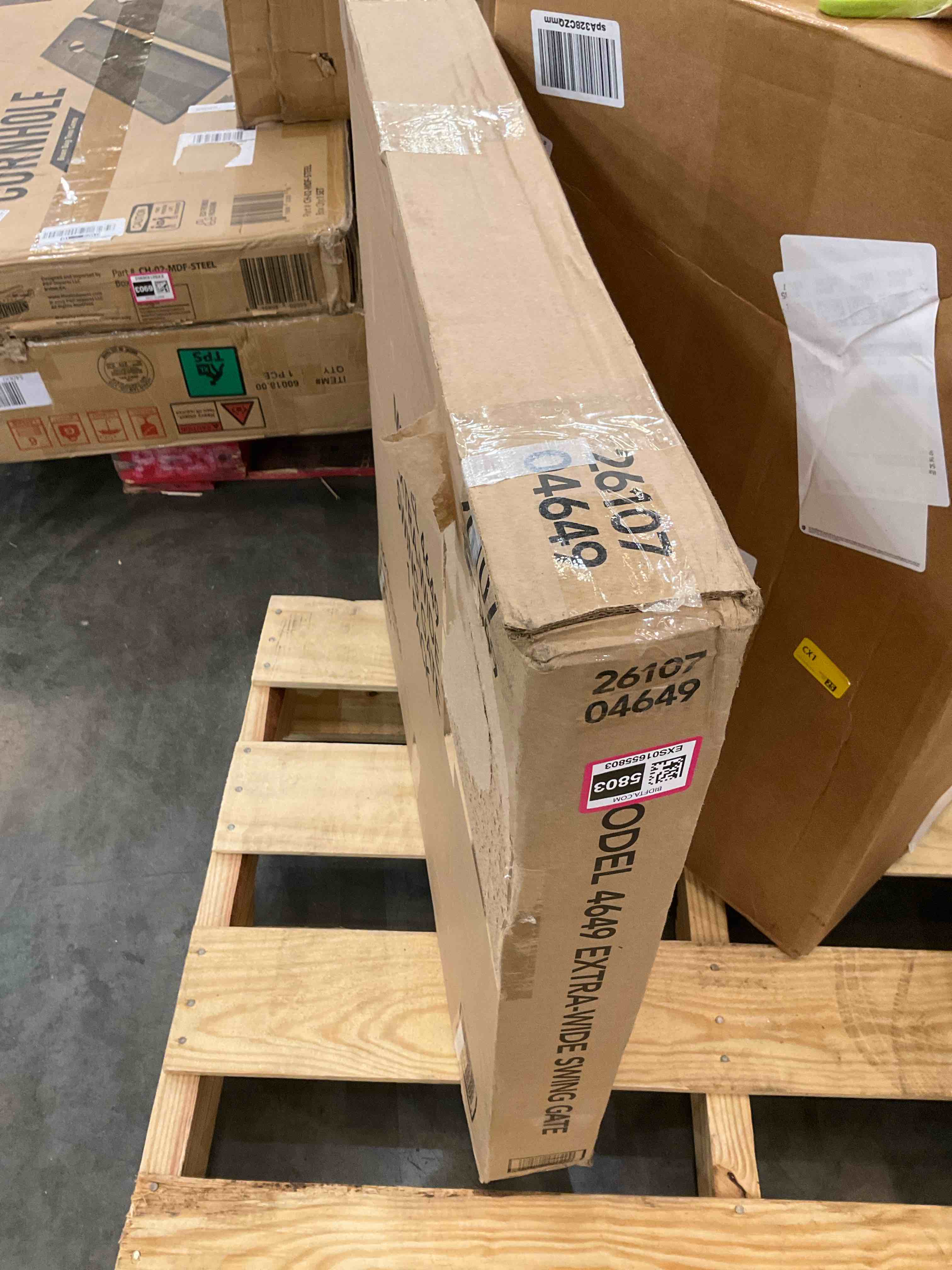 https://s3.amazonaws.com/lotting-images-prod/BargainHunt/EXS01655803_1719942807132.jpeg