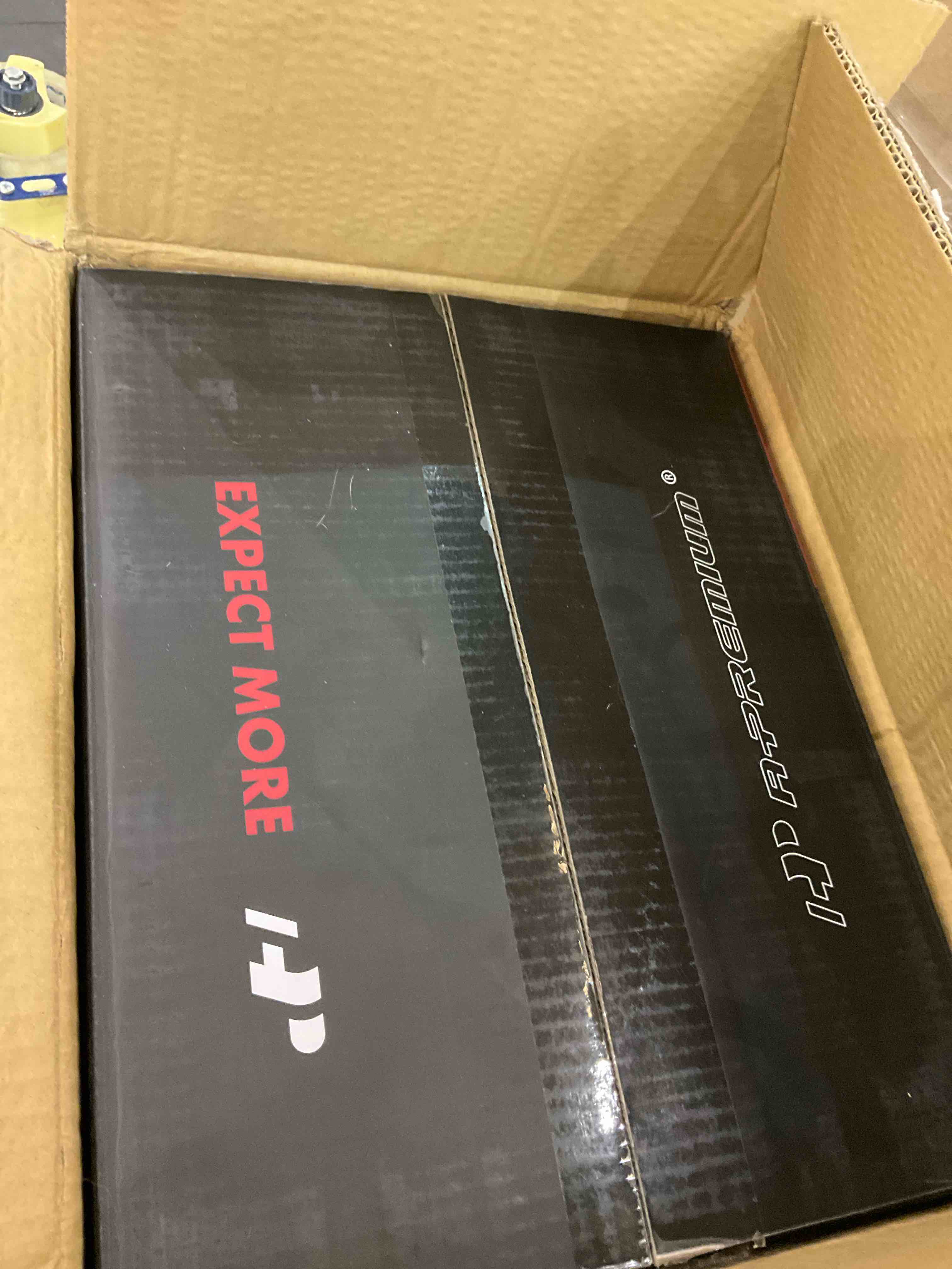https://s3.amazonaws.com/lotting-images-prod/BargainHunt/EXS01655897_1720448651148.jpeg