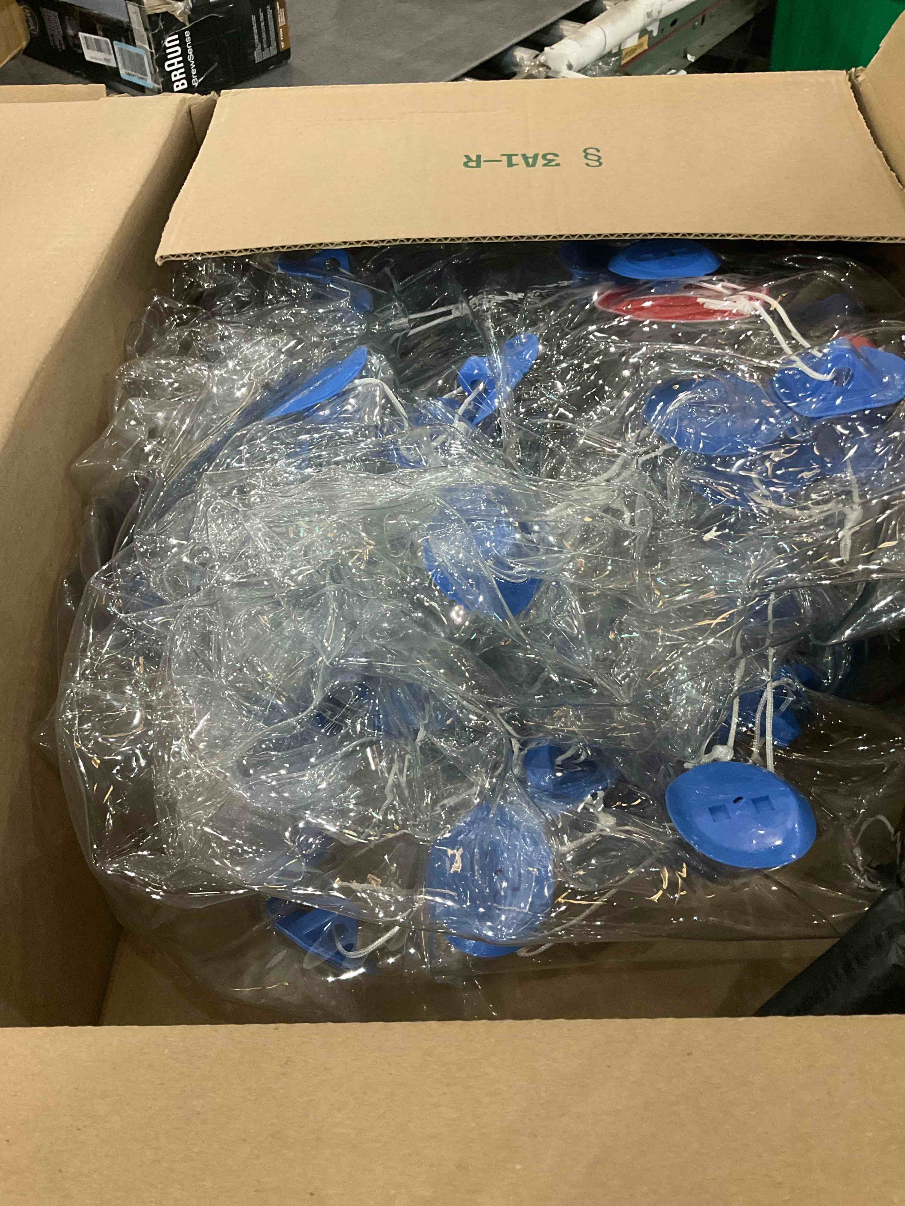 https://s3.amazonaws.com/lotting-images-prod/BargainHunt/EXS01655898_1720448793118.jpeg
