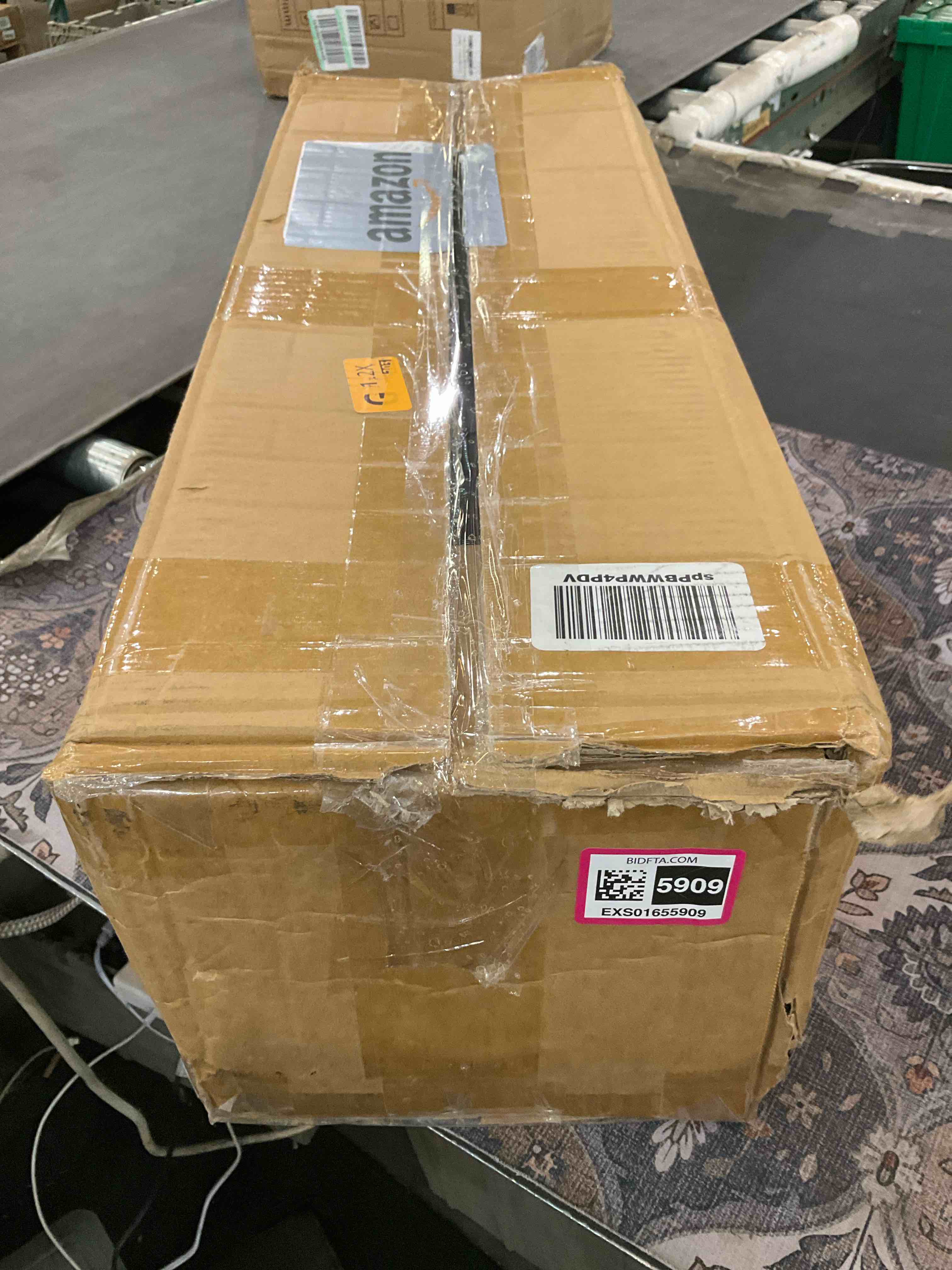 https://s3.amazonaws.com/lotting-images-prod/BargainHunt/EXS01655909_1720450402713.jpeg
