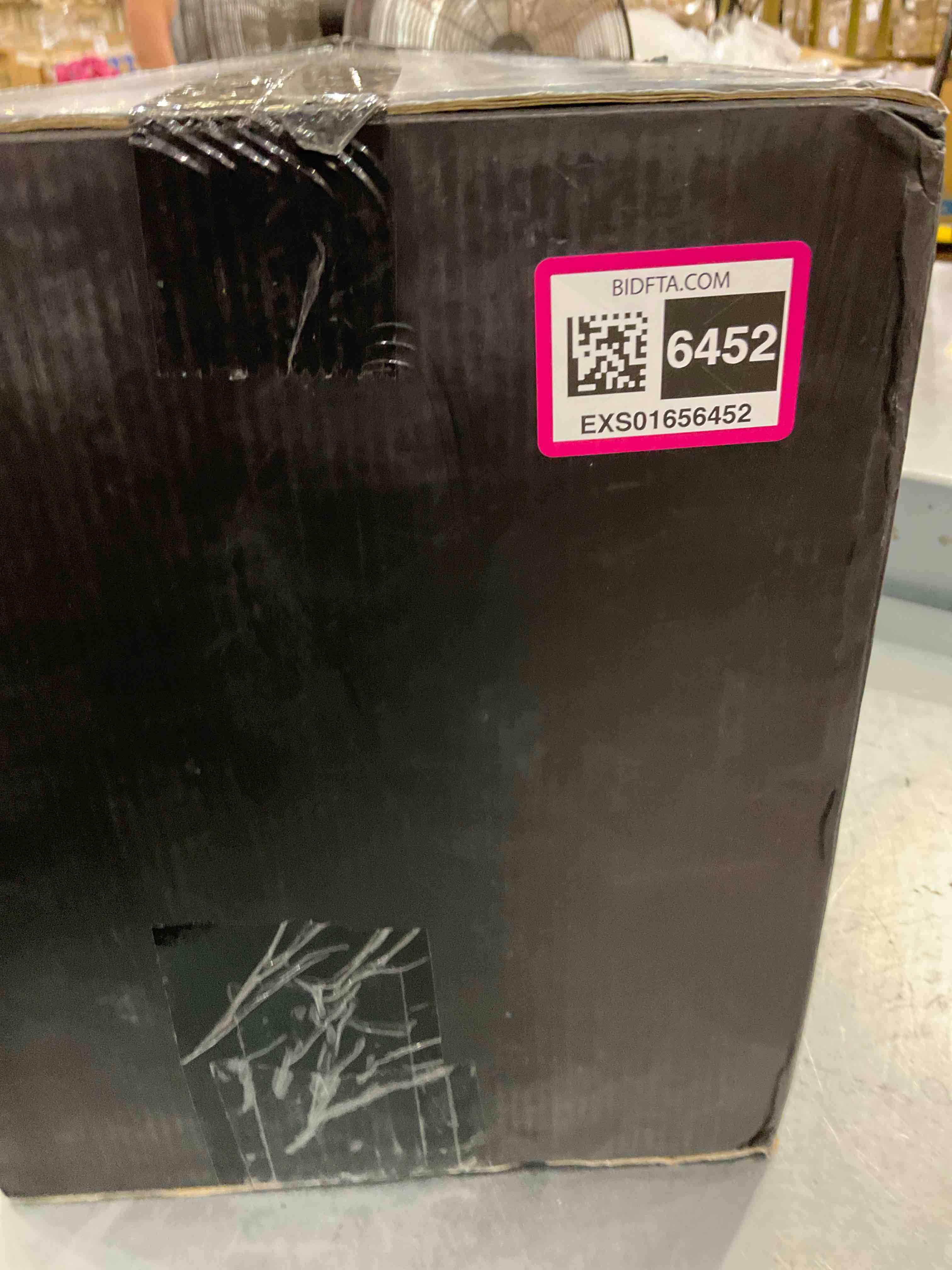 https://s3.amazonaws.com/lotting-images-prod/BargainHunt/EXS01656452_1720448850287.jpeg