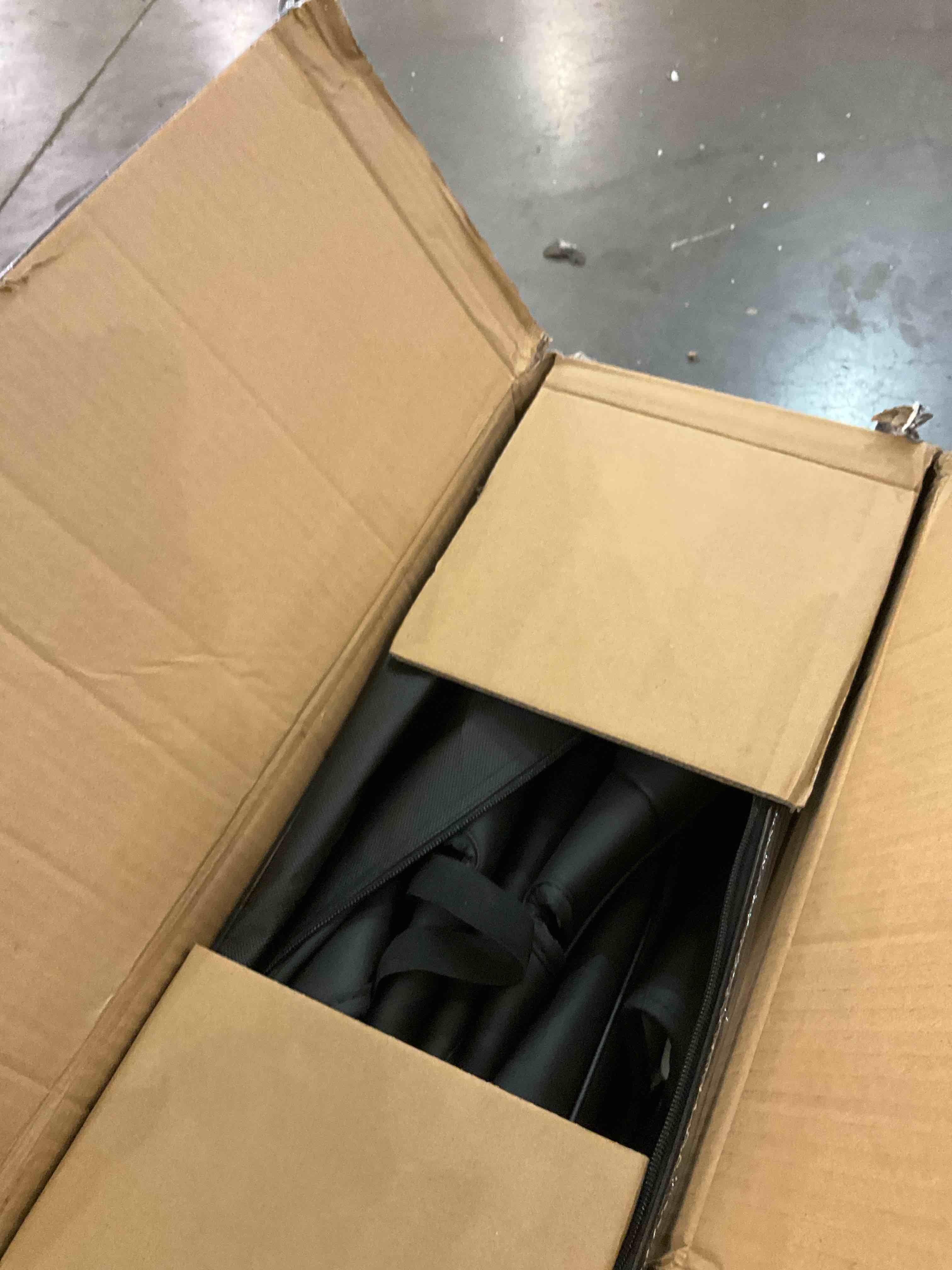 https://s3.amazonaws.com/lotting-images-prod/BargainHunt/EXS01656489_1720452662707.jpeg