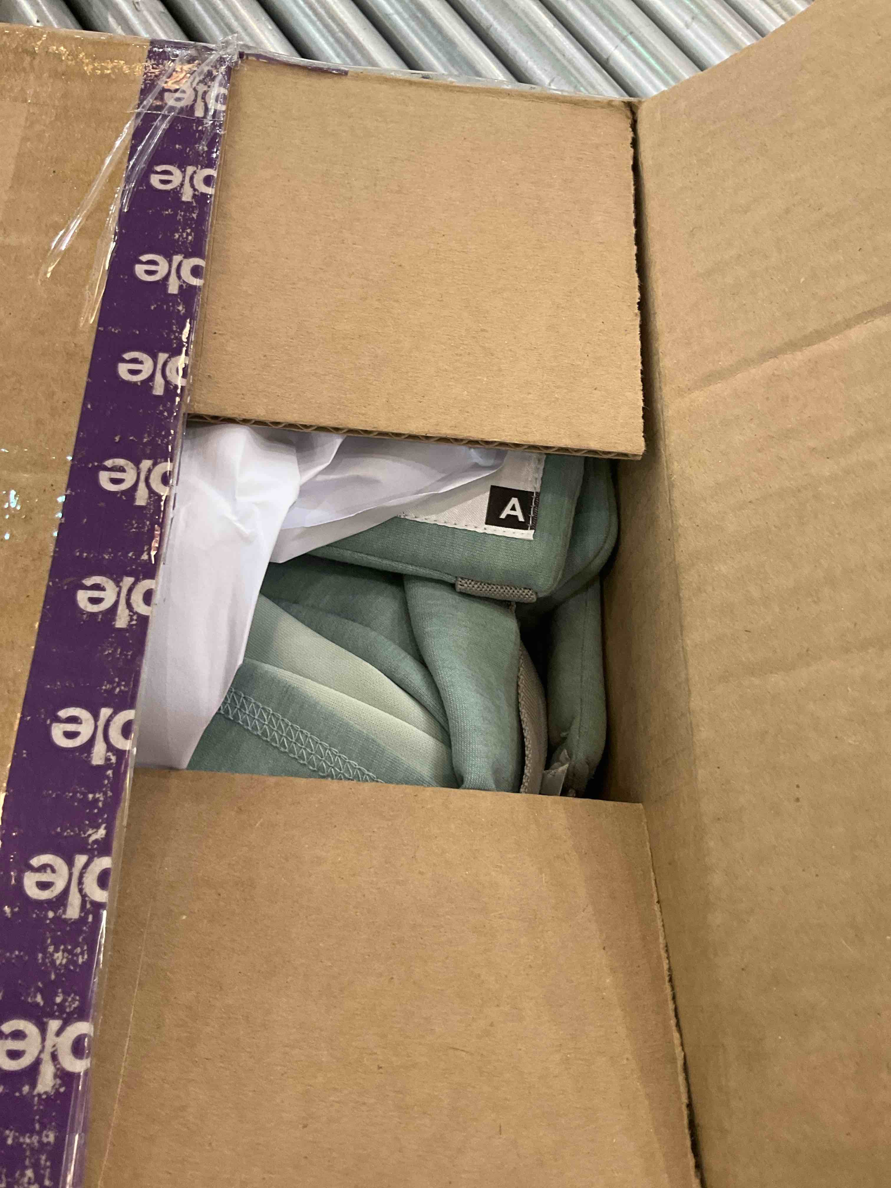 https://s3.amazonaws.com/lotting-images-prod/BargainHunt/EXS01656942_1720537276741.jpeg