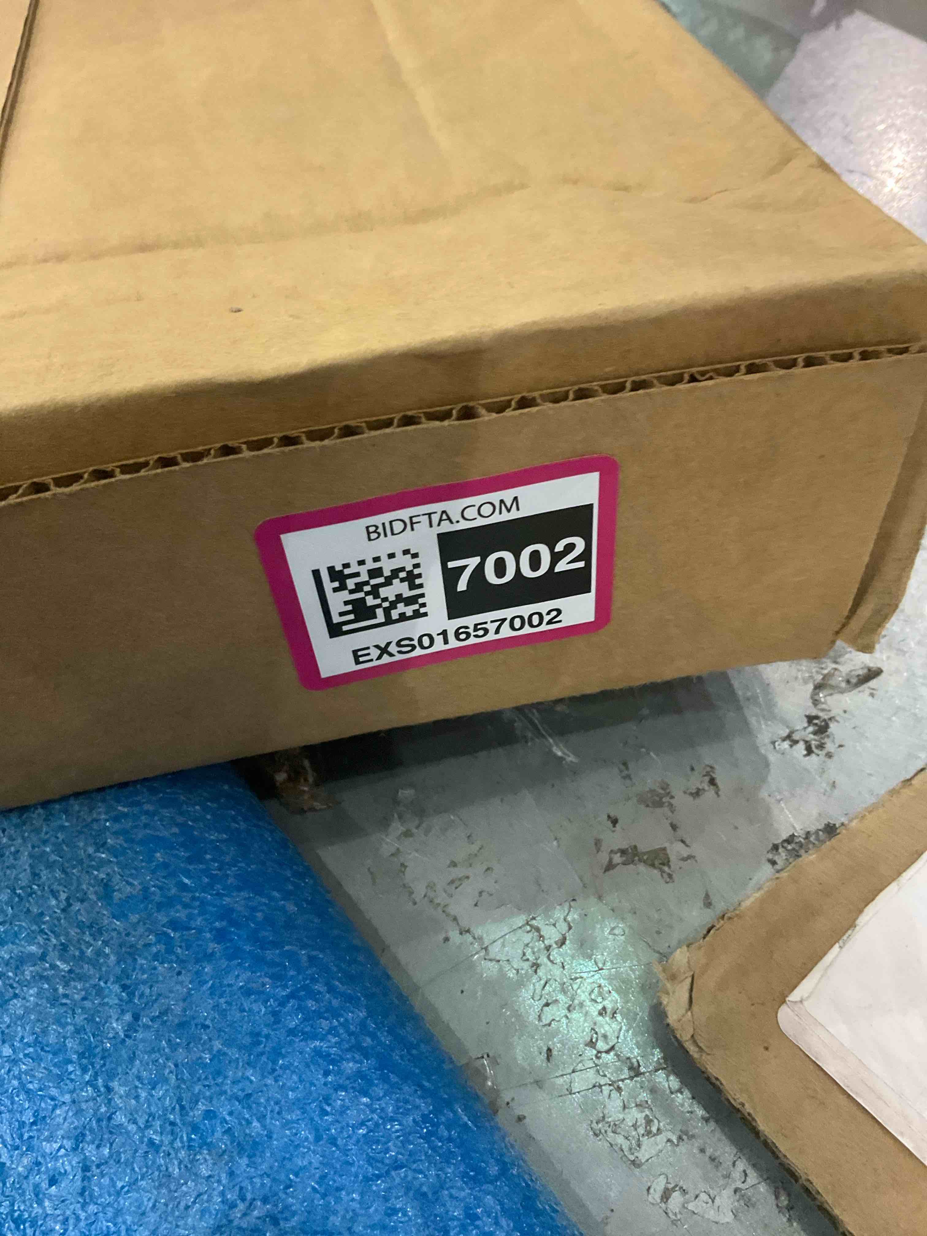 https://s3.amazonaws.com/lotting-images-prod/BargainHunt/EXS01657002_1721656709367.jpeg