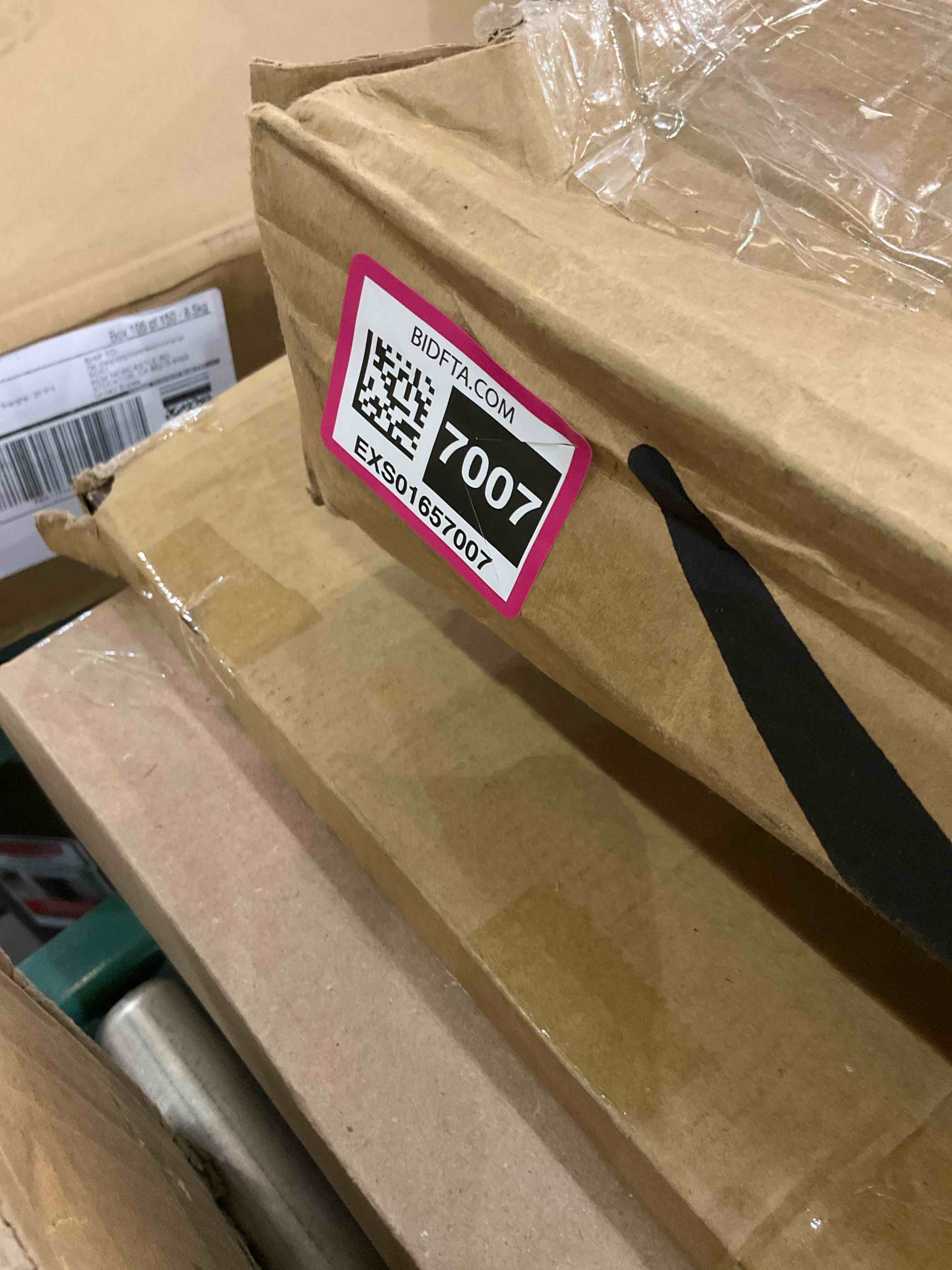 https://s3.amazonaws.com/lotting-images-prod/BargainHunt/EXS01657007_1721657543600.jpeg