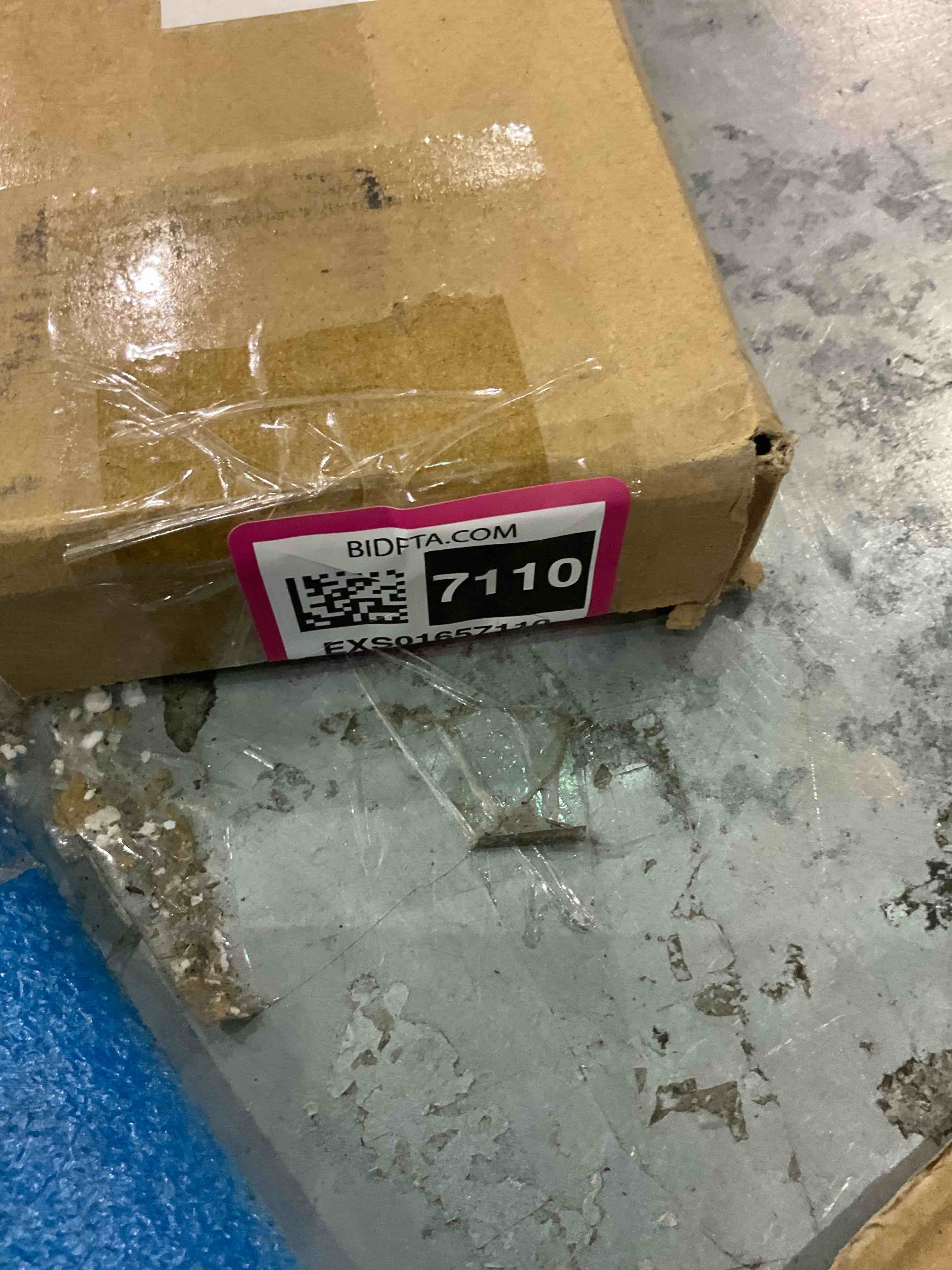 https://s3.amazonaws.com/lotting-images-prod/BargainHunt/EXS01657110_1721738301809.jpeg