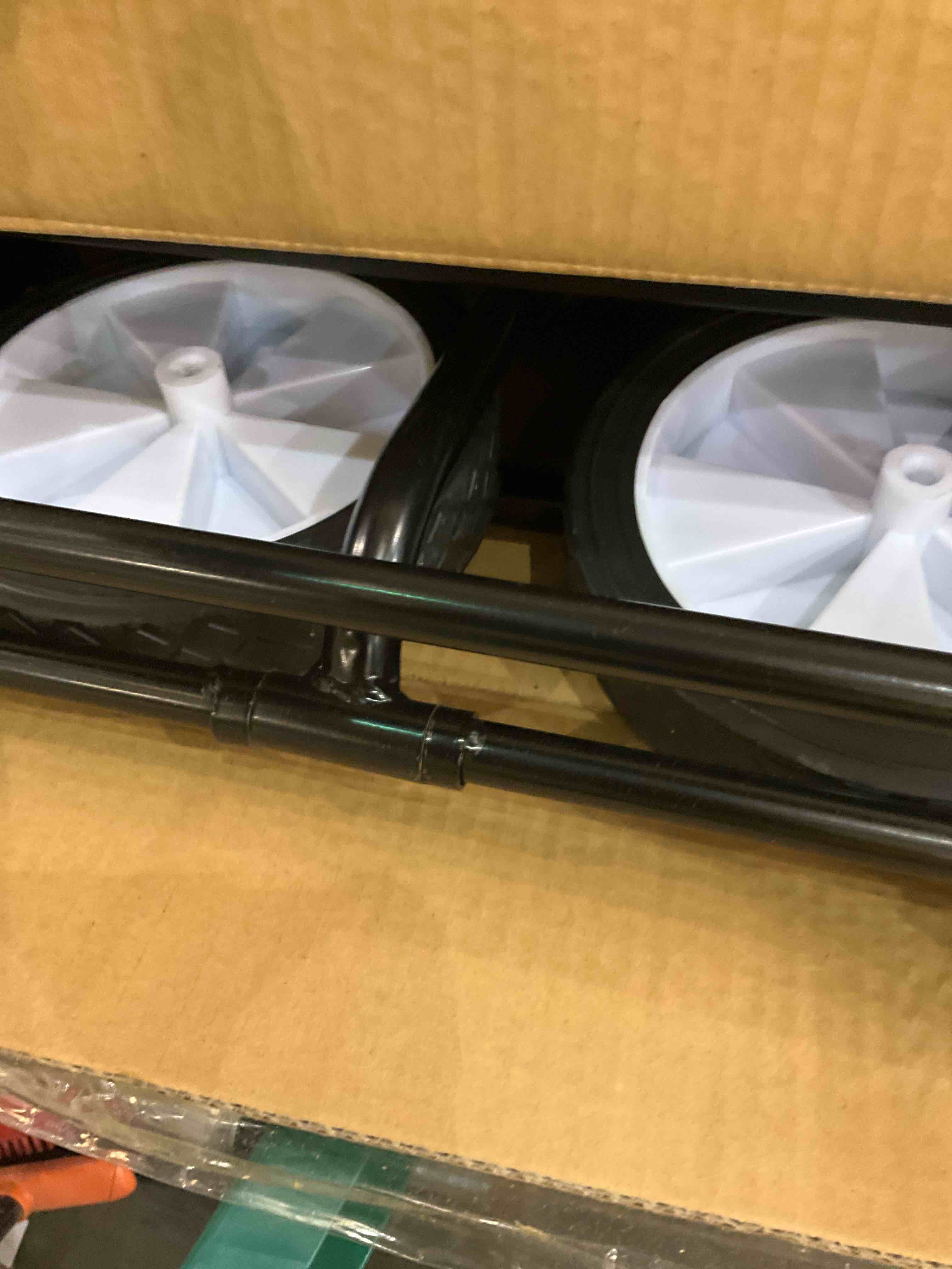 https://s3.amazonaws.com/lotting-images-prod/BargainHunt/EXS01657156_1721748645802.jpeg
