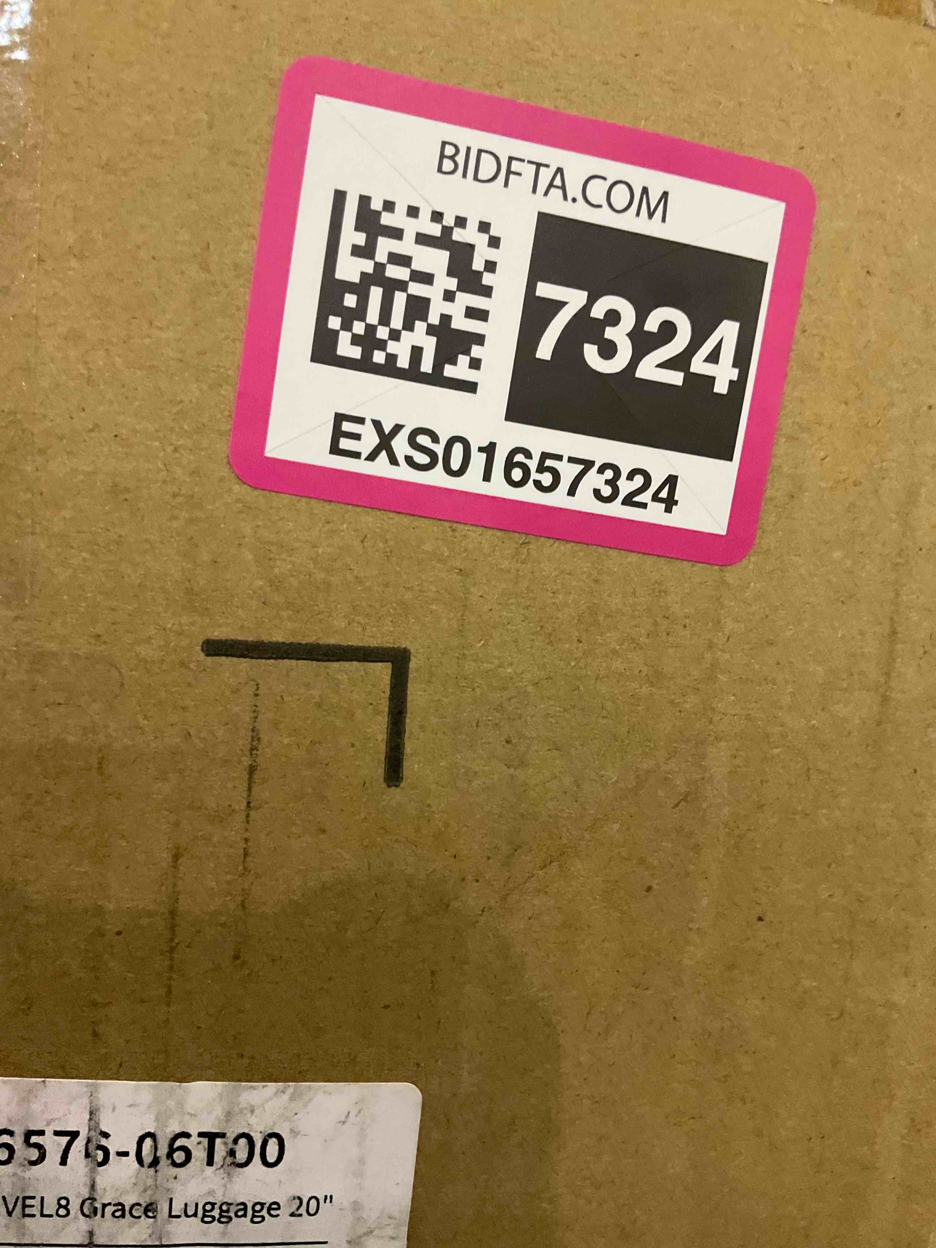 https://s3.amazonaws.com/lotting-images-prod/BargainHunt/EXS01657324_1721907912377.jpeg
