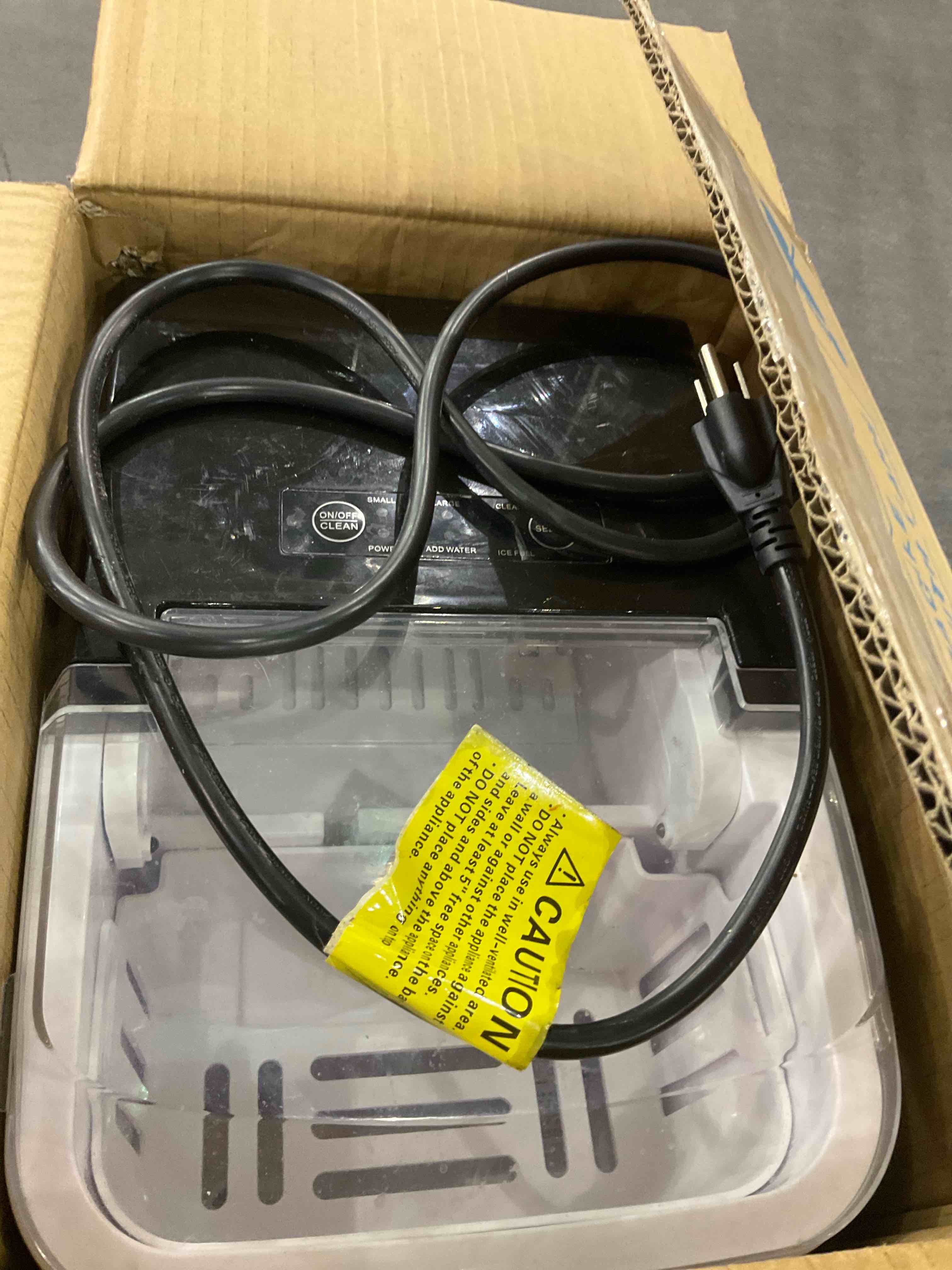 https://s3.amazonaws.com/lotting-images-prod/BargainHunt/EXS01657439_1721992608902.jpeg