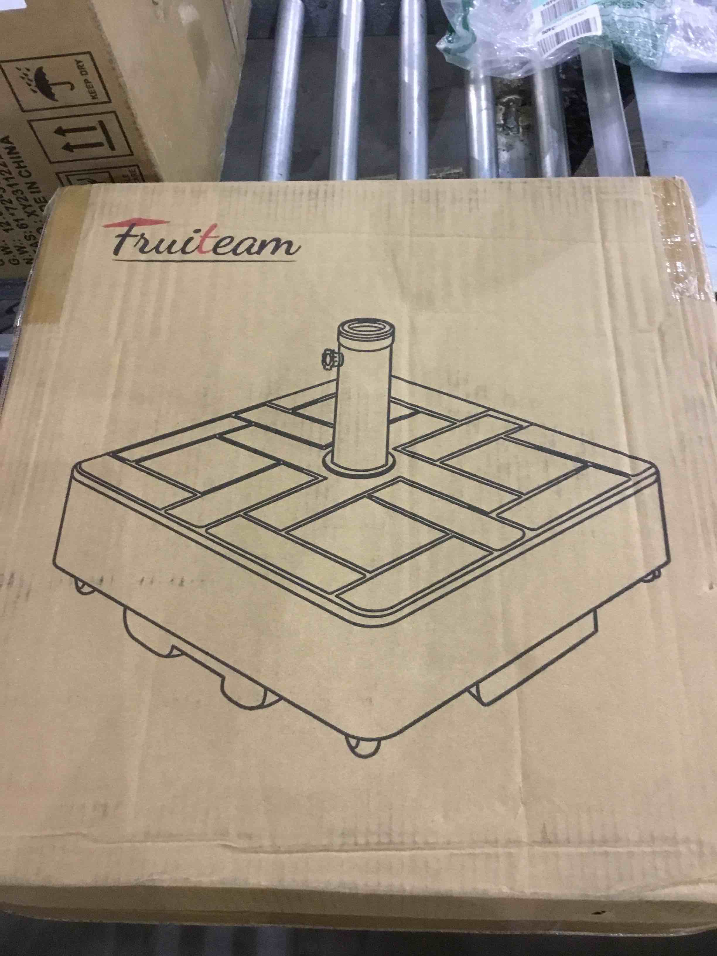 FRUITEAM 53Lbs Fillable Weight Patio Umbrella Base Heavy-Duty Recyclable Plastic Round Base Water & Sand Filled Umbrella Stand Holder with Thickened Steel Pole, for 6-9 Ft Straight-Pole Table Umbrella