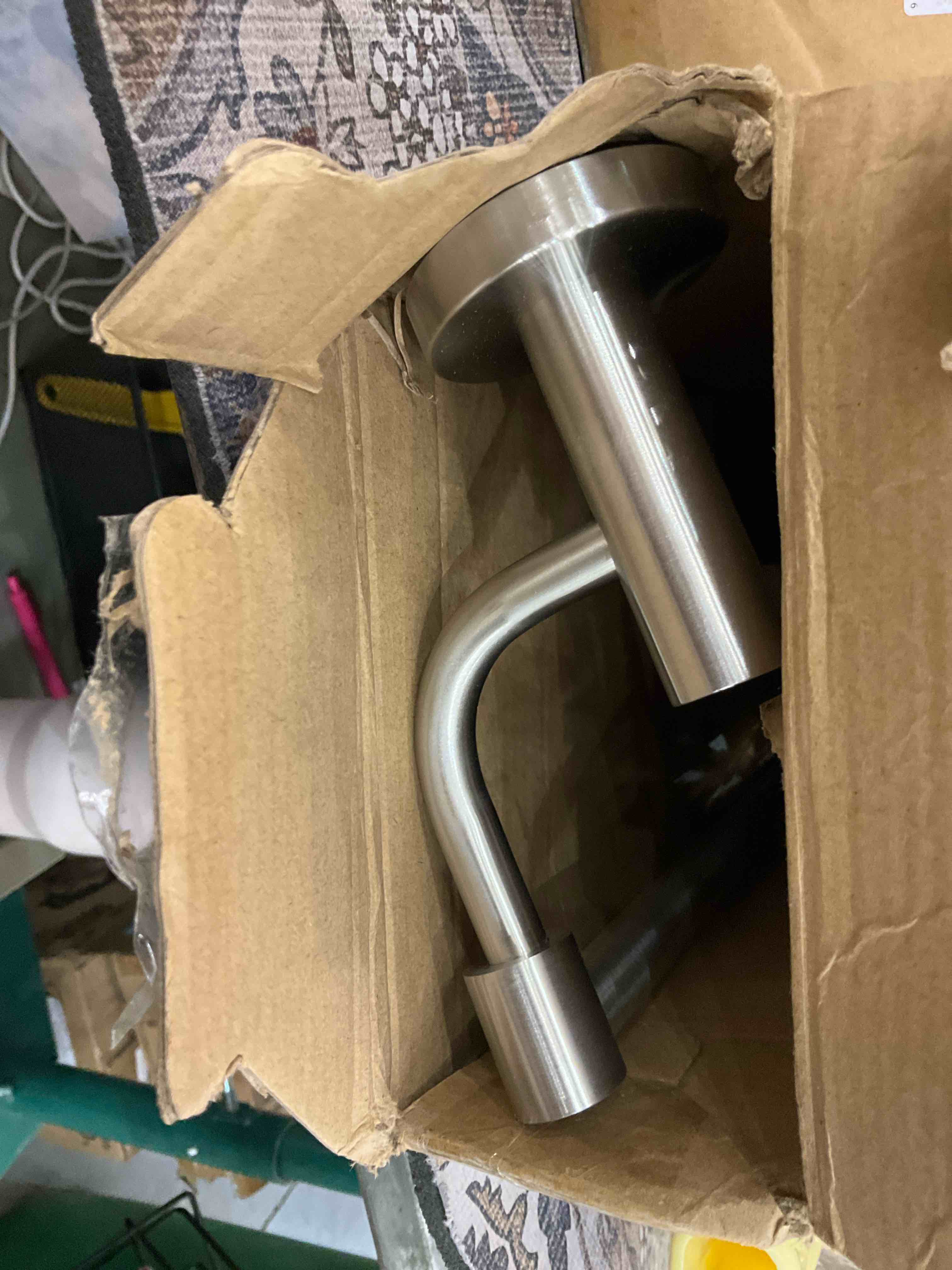 https://s3.amazonaws.com/lotting-images-prod/BargainHunt/EXS01658035_1720536177416.jpeg