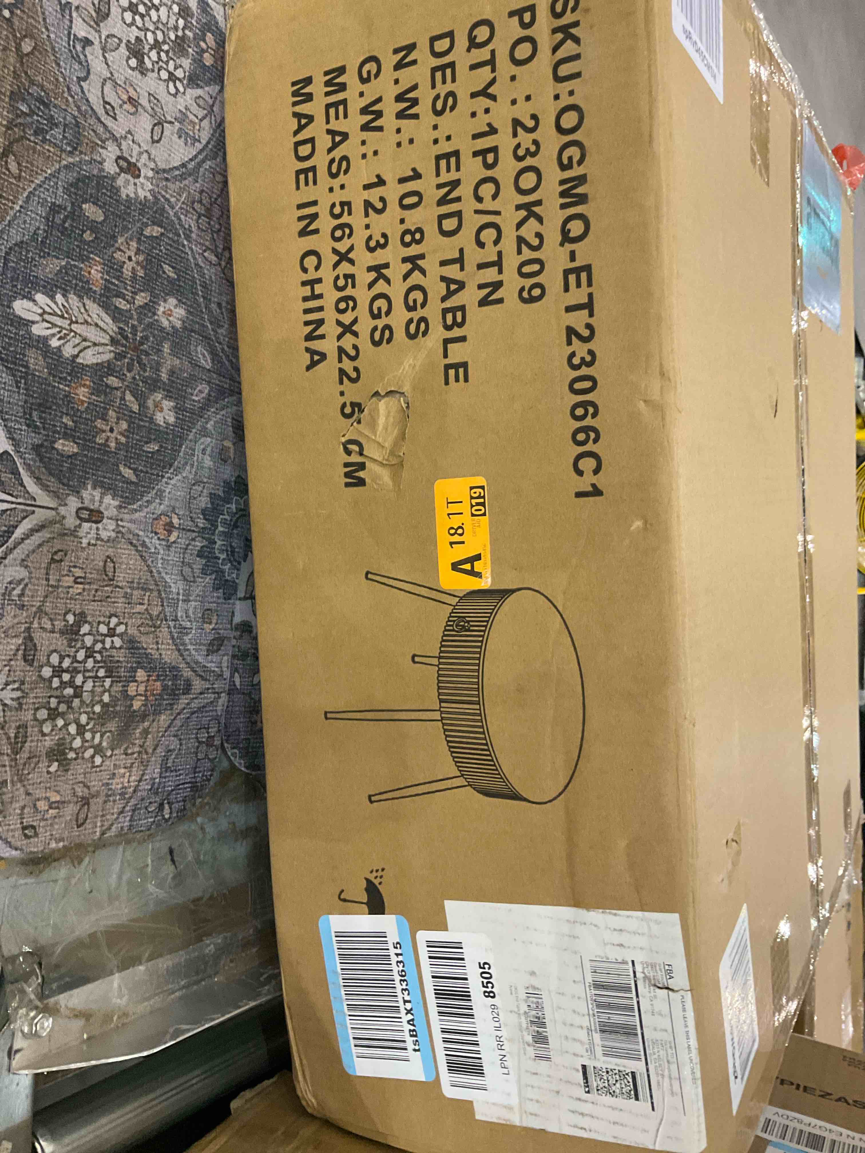 https://s3.amazonaws.com/lotting-images-prod/BargainHunt/EXS01658185_1720700854996.jpeg
