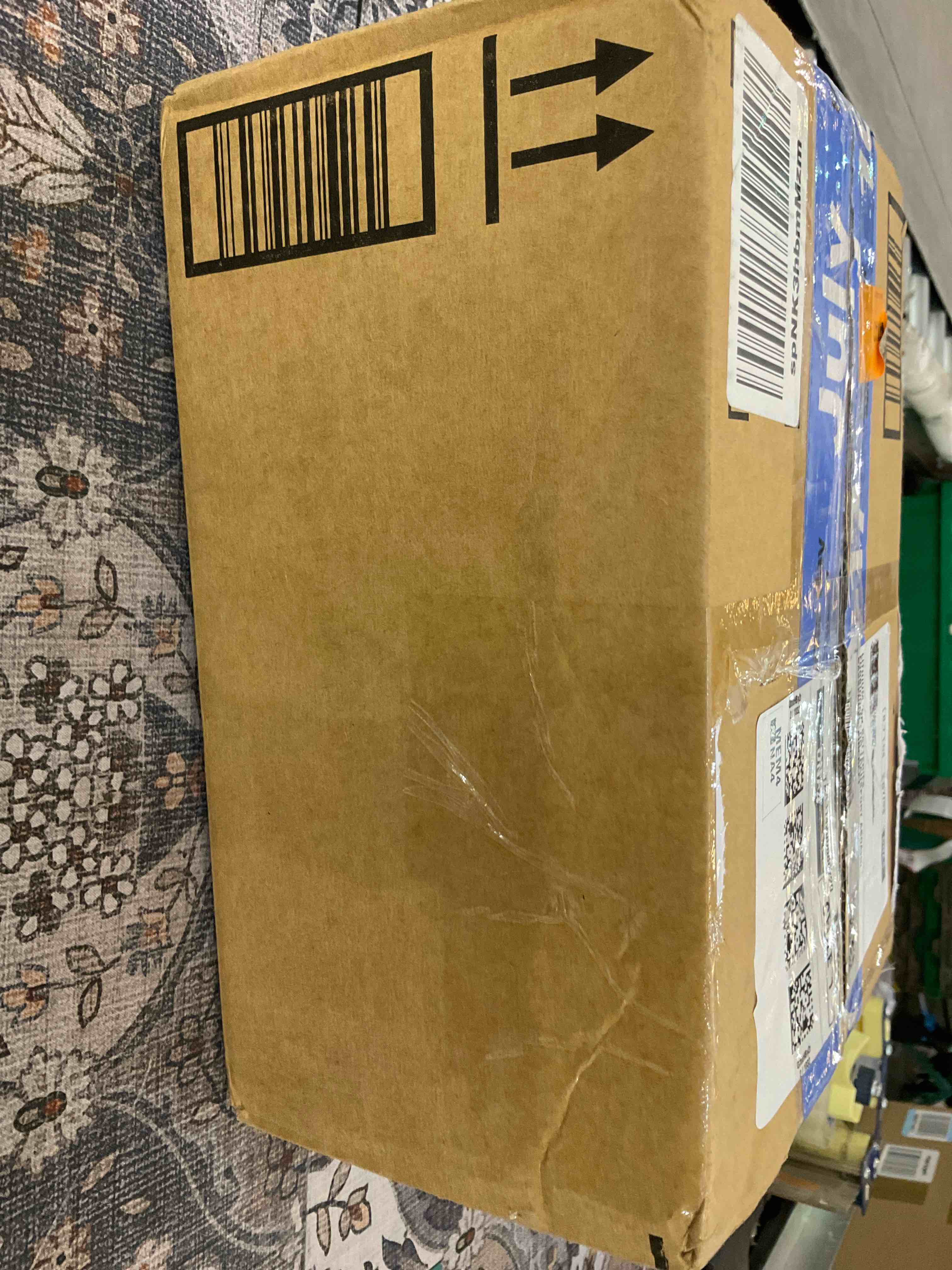 https://s3.amazonaws.com/lotting-images-prod/BargainHunt/EXS01658222_1720709927862.jpeg