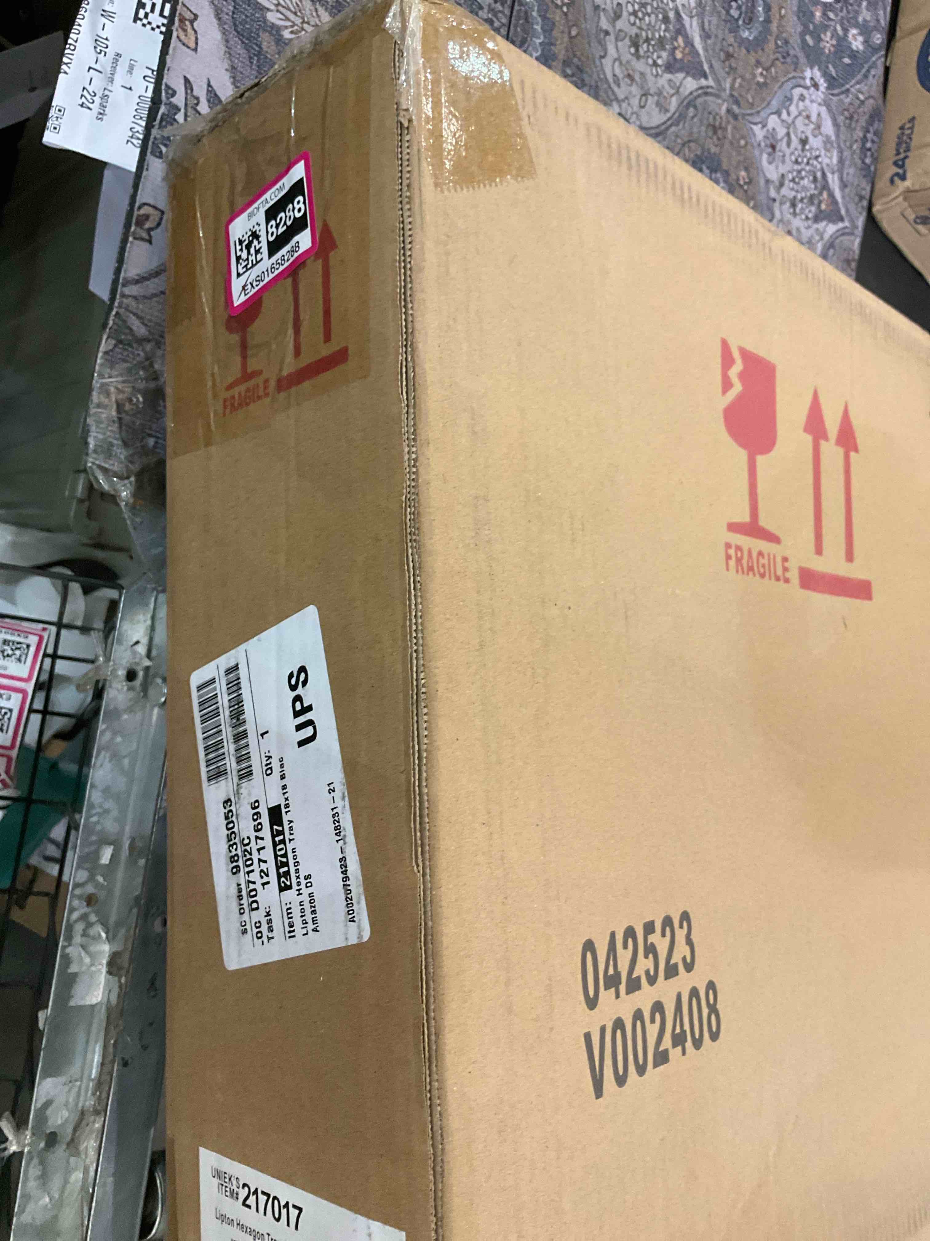 https://s3.amazonaws.com/lotting-images-prod/BargainHunt/EXS01658288_1720724750624.jpeg