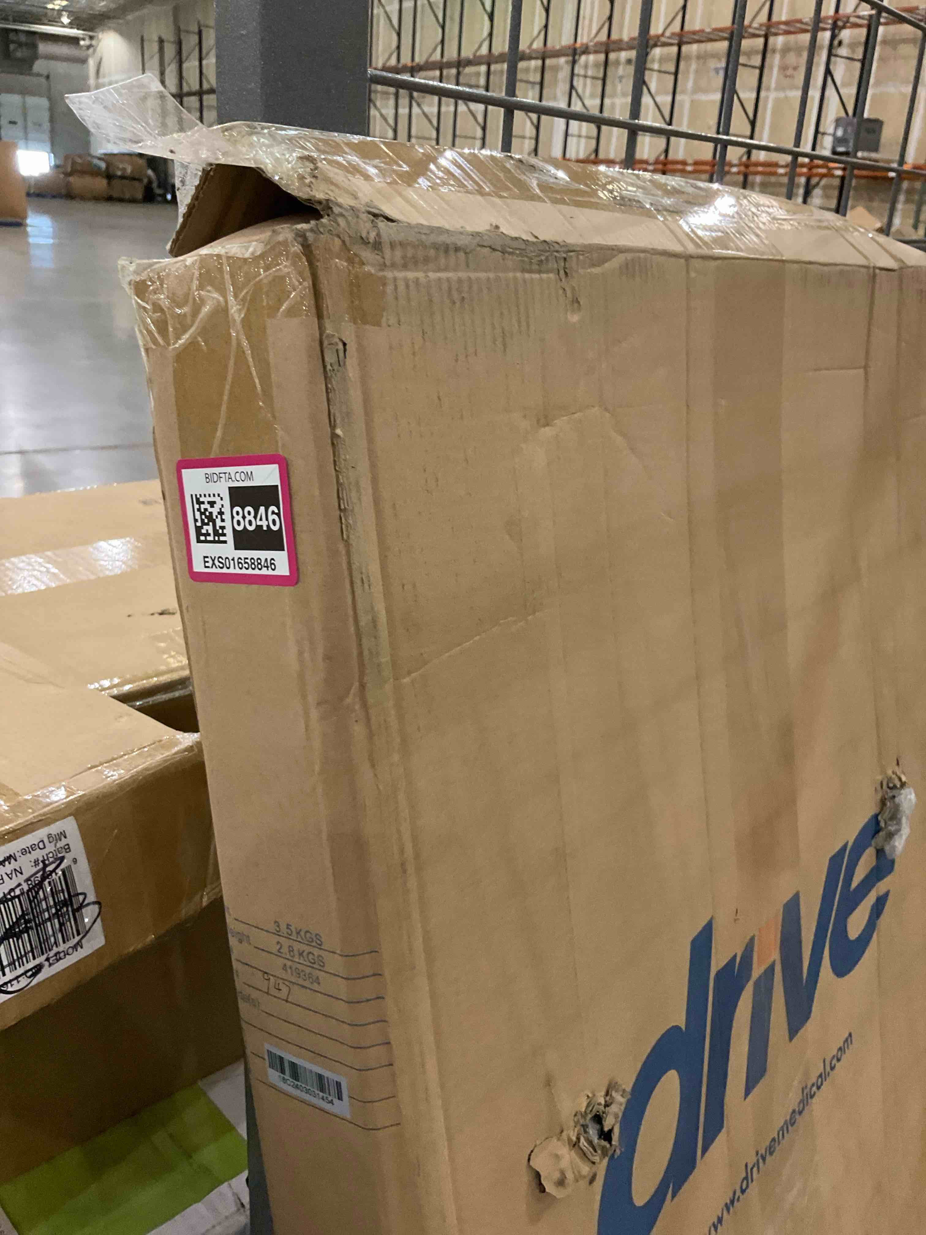 https://s3.amazonaws.com/lotting-images-prod/BargainHunt/EXS01658846_1720620890226.jpeg