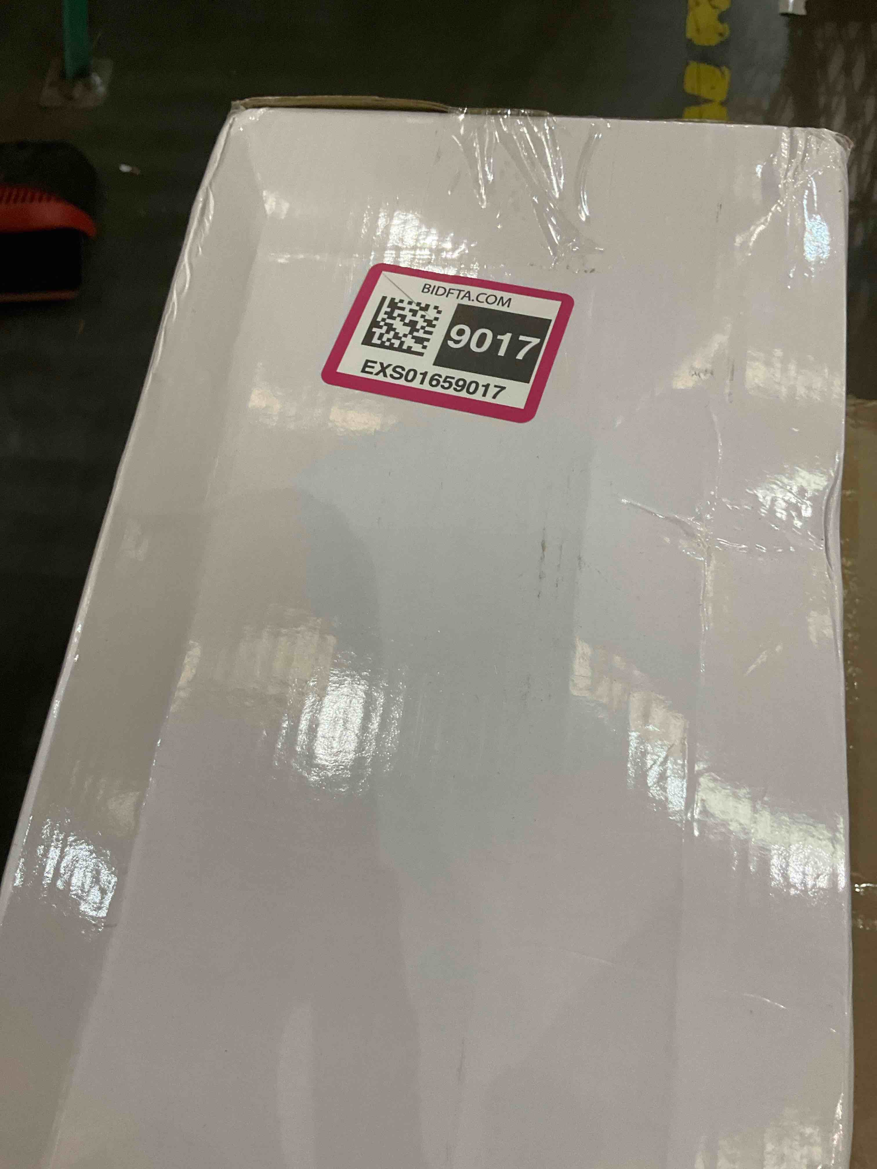 https://s3.amazonaws.com/lotting-images-prod/BargainHunt/EXS01659017_1720016915256.jpeg