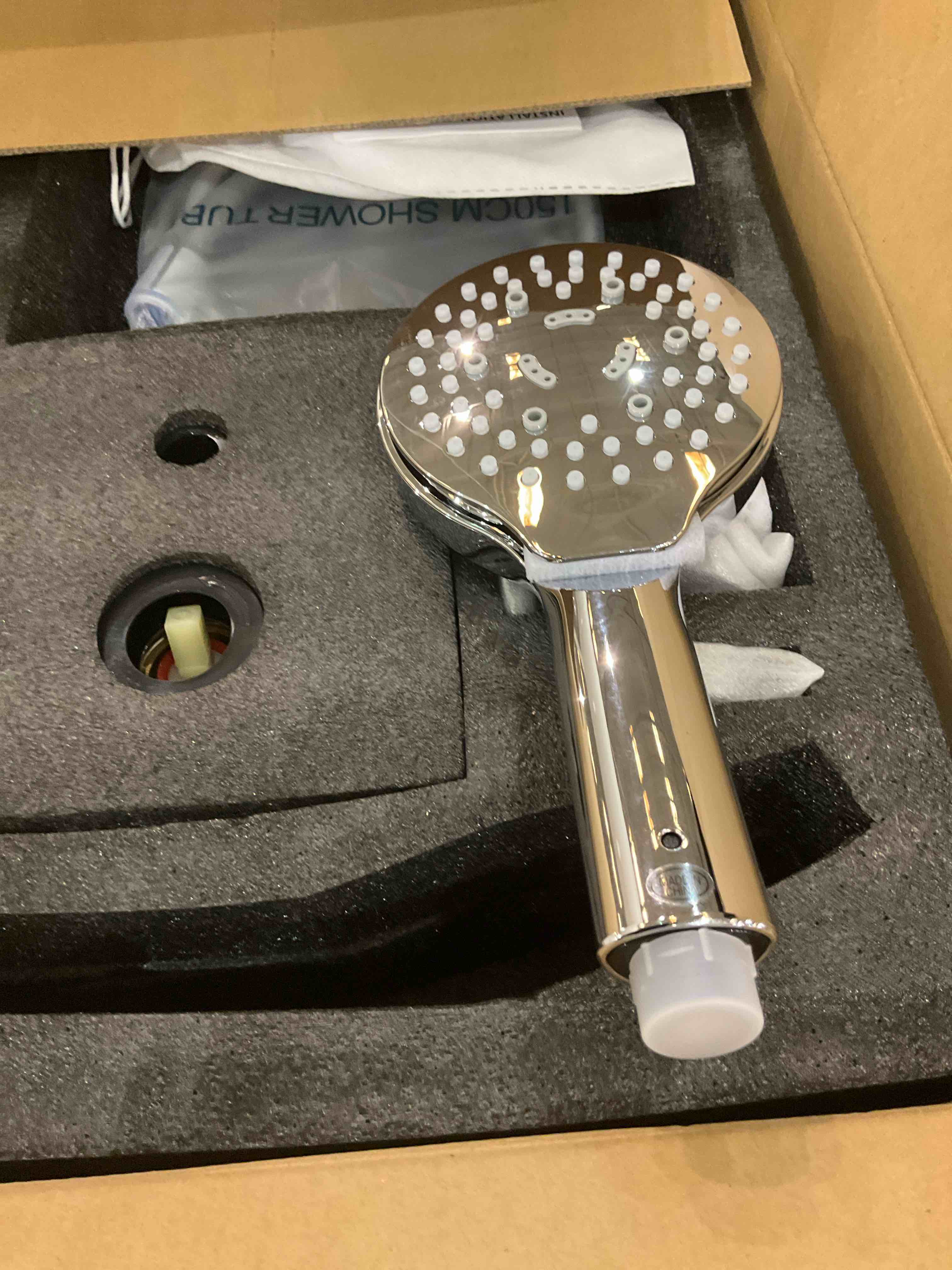 https://s3.amazonaws.com/lotting-images-prod/BargainHunt/EXS01659118_1720445713678.jpeg