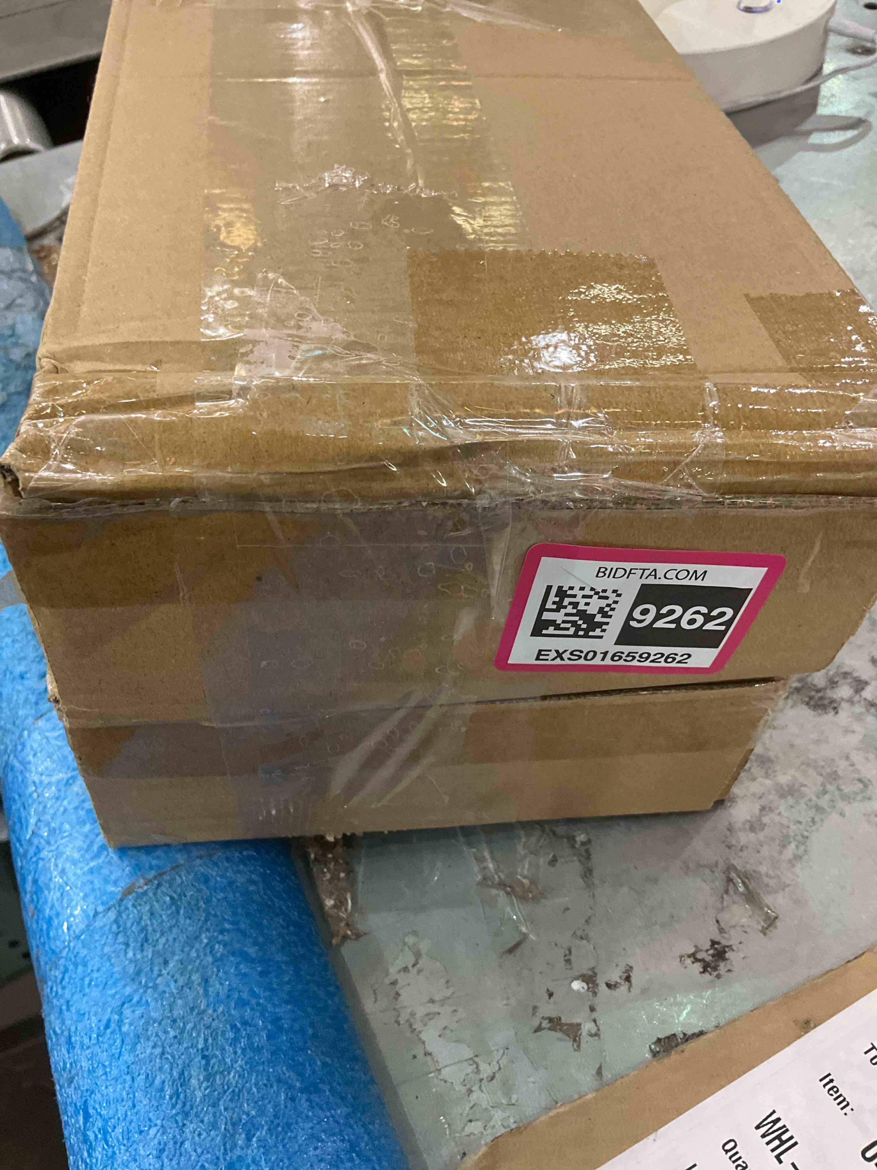 https://s3.amazonaws.com/lotting-images-prod/BargainHunt/EXS01659262_1720535524965.jpeg