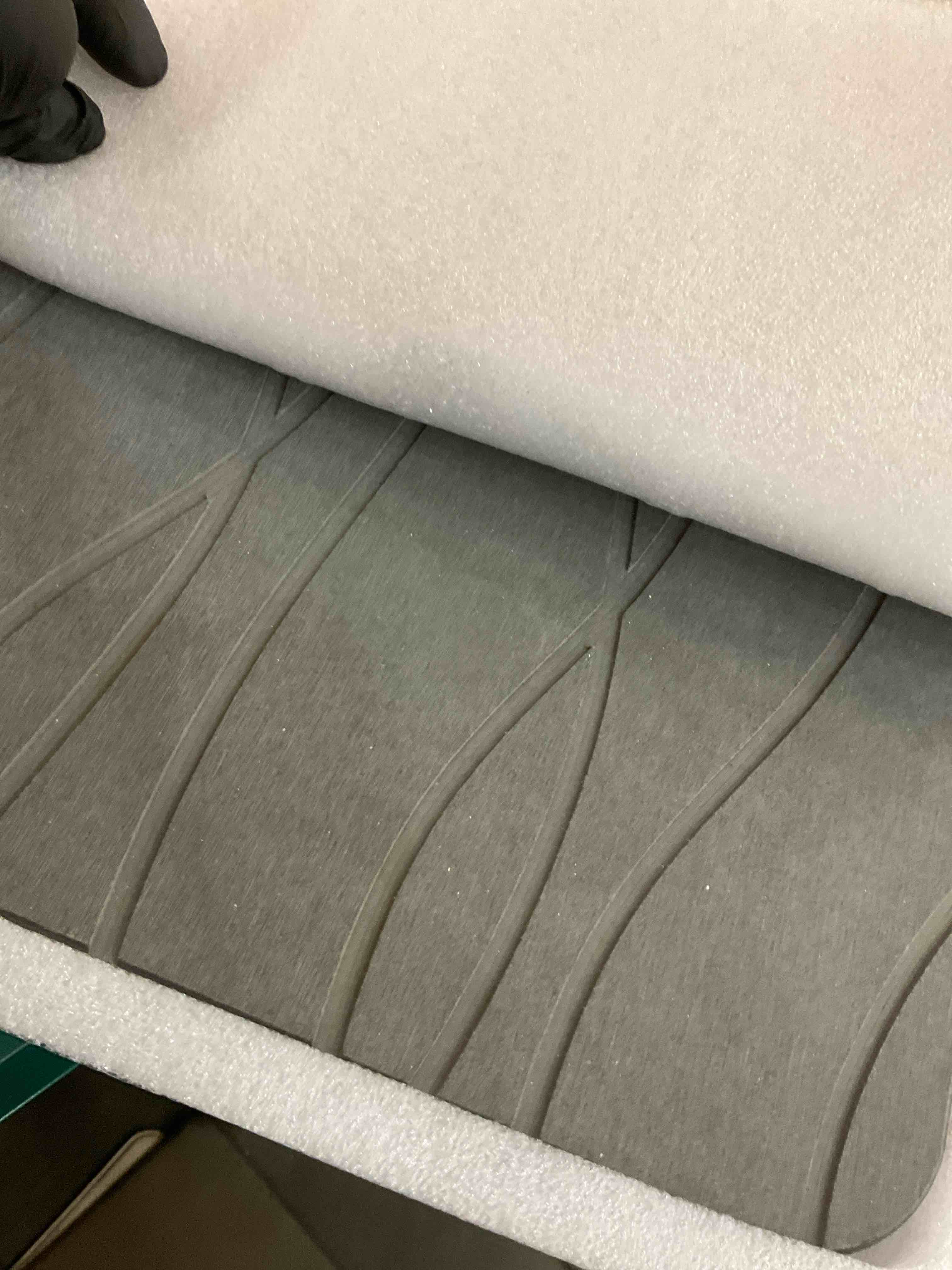 https://s3.amazonaws.com/lotting-images-prod/BargainHunt/EXS01659395_1720632082467.jpeg