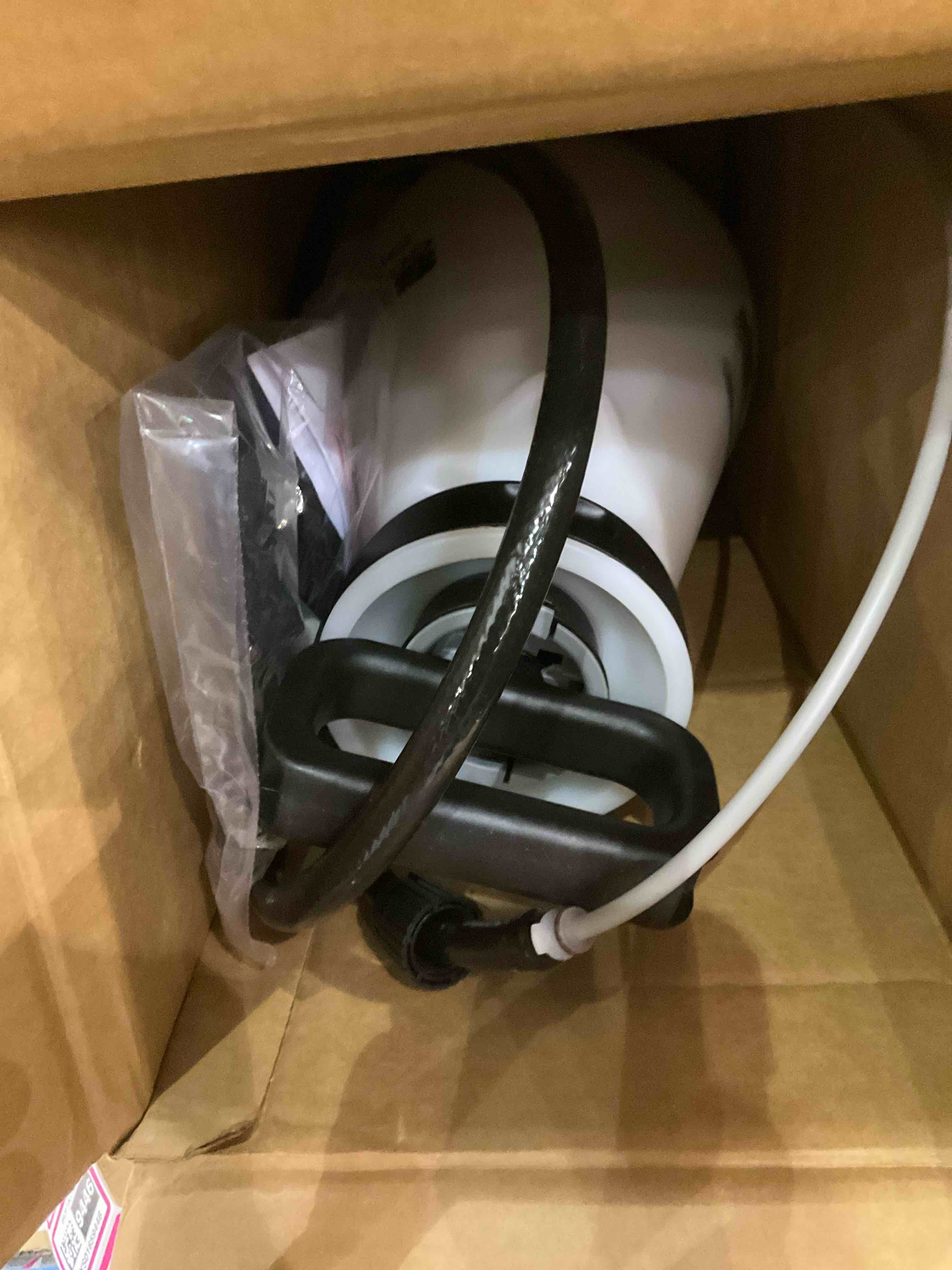 https://s3.amazonaws.com/lotting-images-prod/BargainHunt/EXS01659444_1720700305202.jpeg